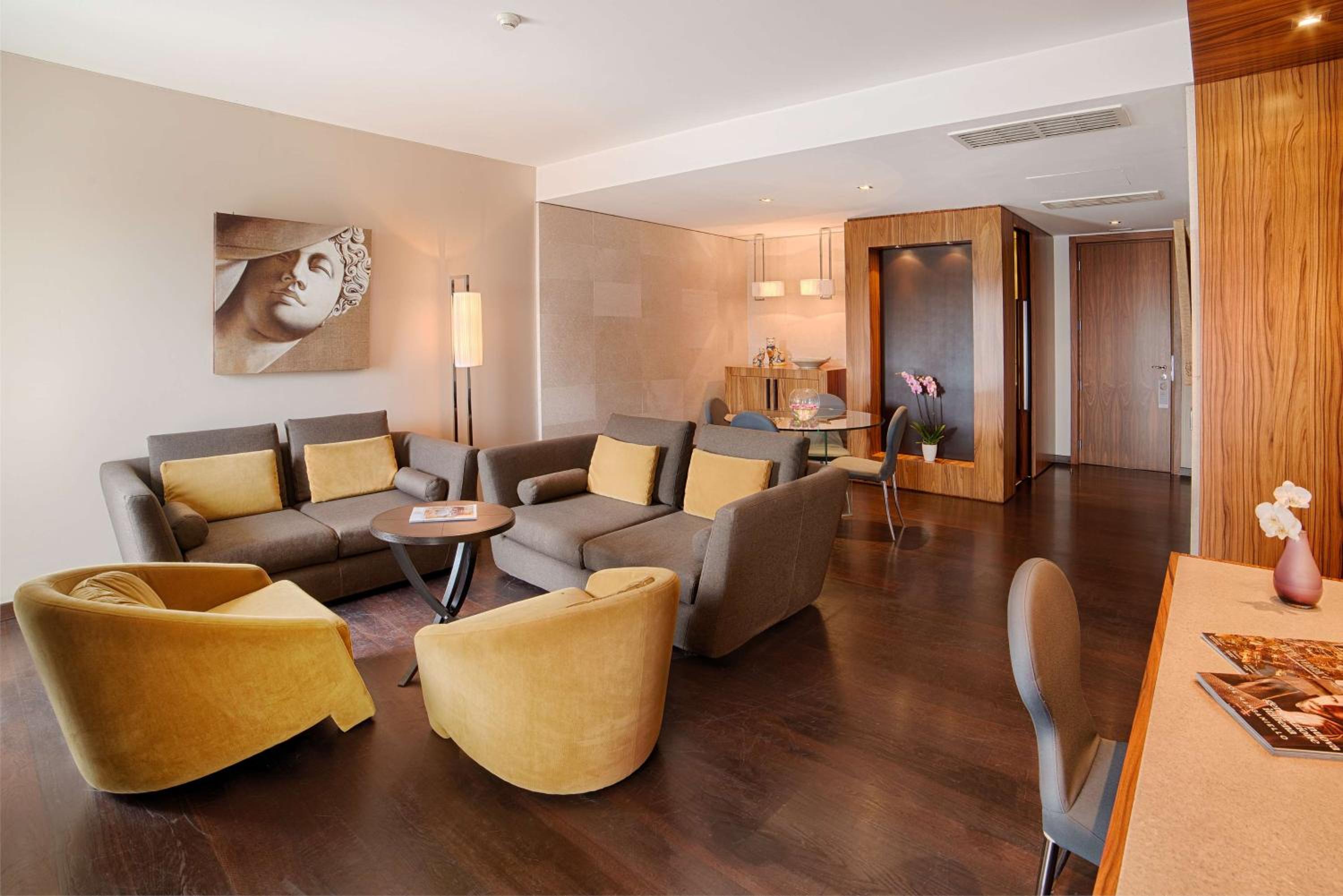 Presidential Suite with View and Terrace