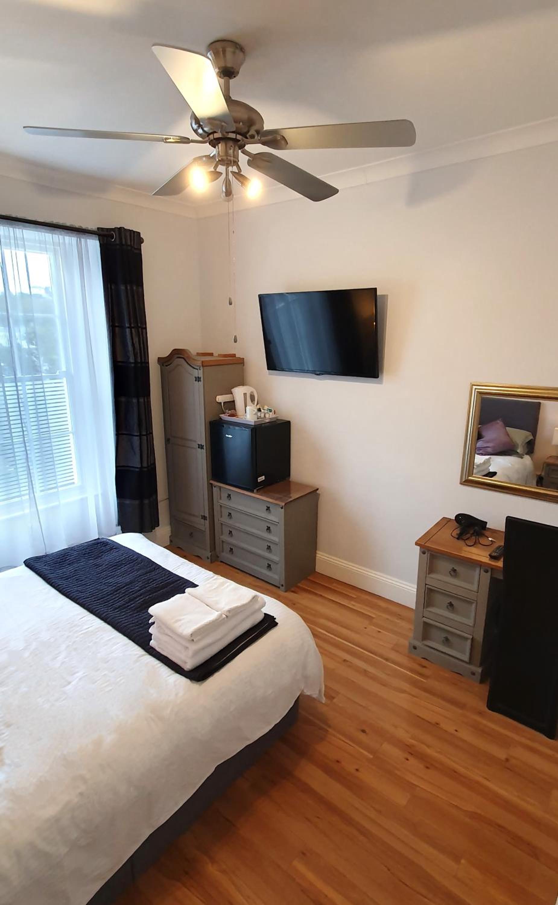 Economy Double Room - Photo 3