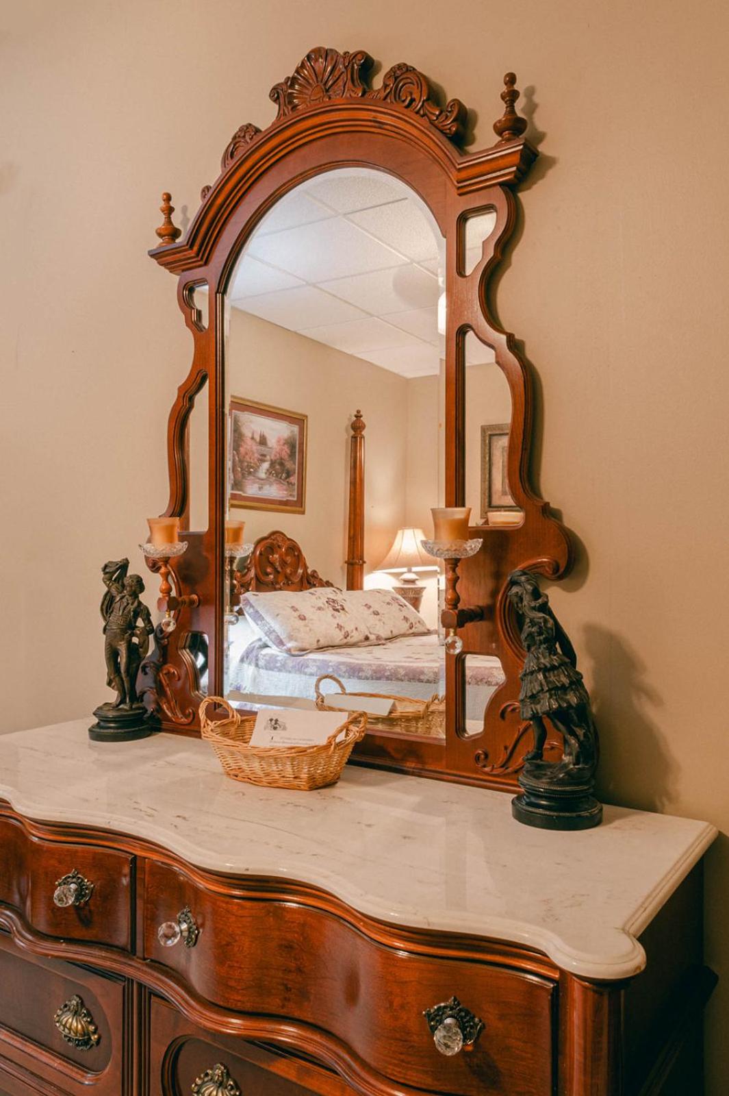 Queen Room photo 3