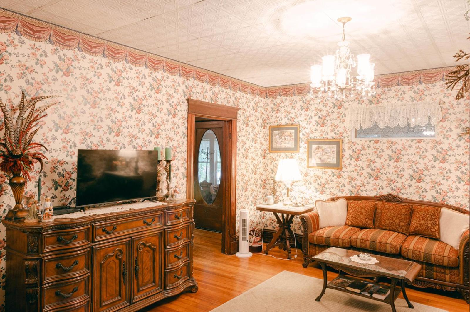 Queen Room photo 3
