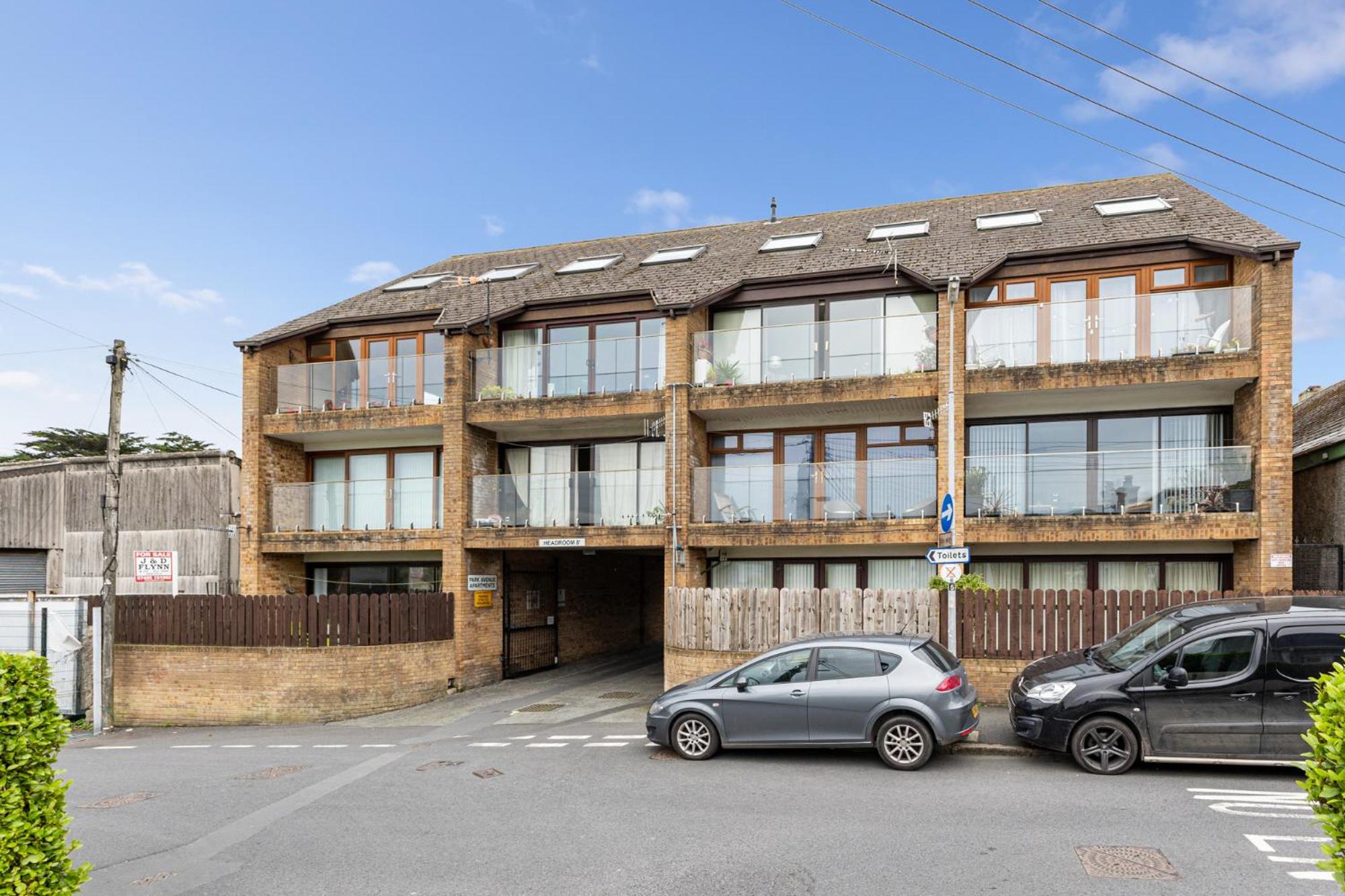 Apartment with Mountain View - Photo 22