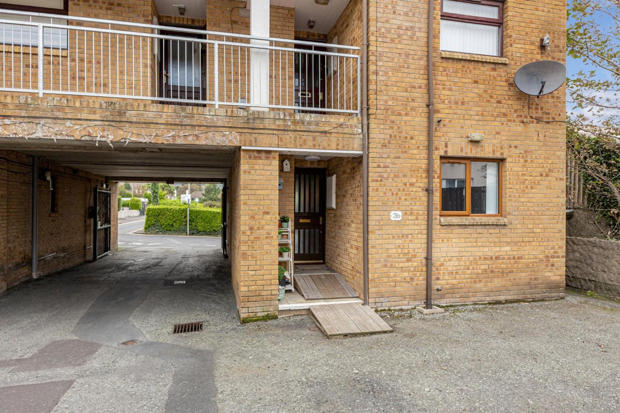 Apartment with Mountain View - Photo 23