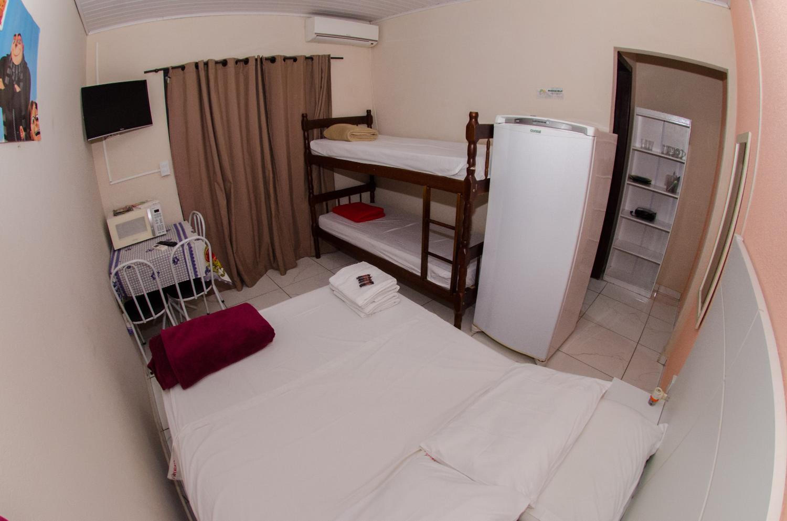 Quadruple Room with Private Bathroom photo 2