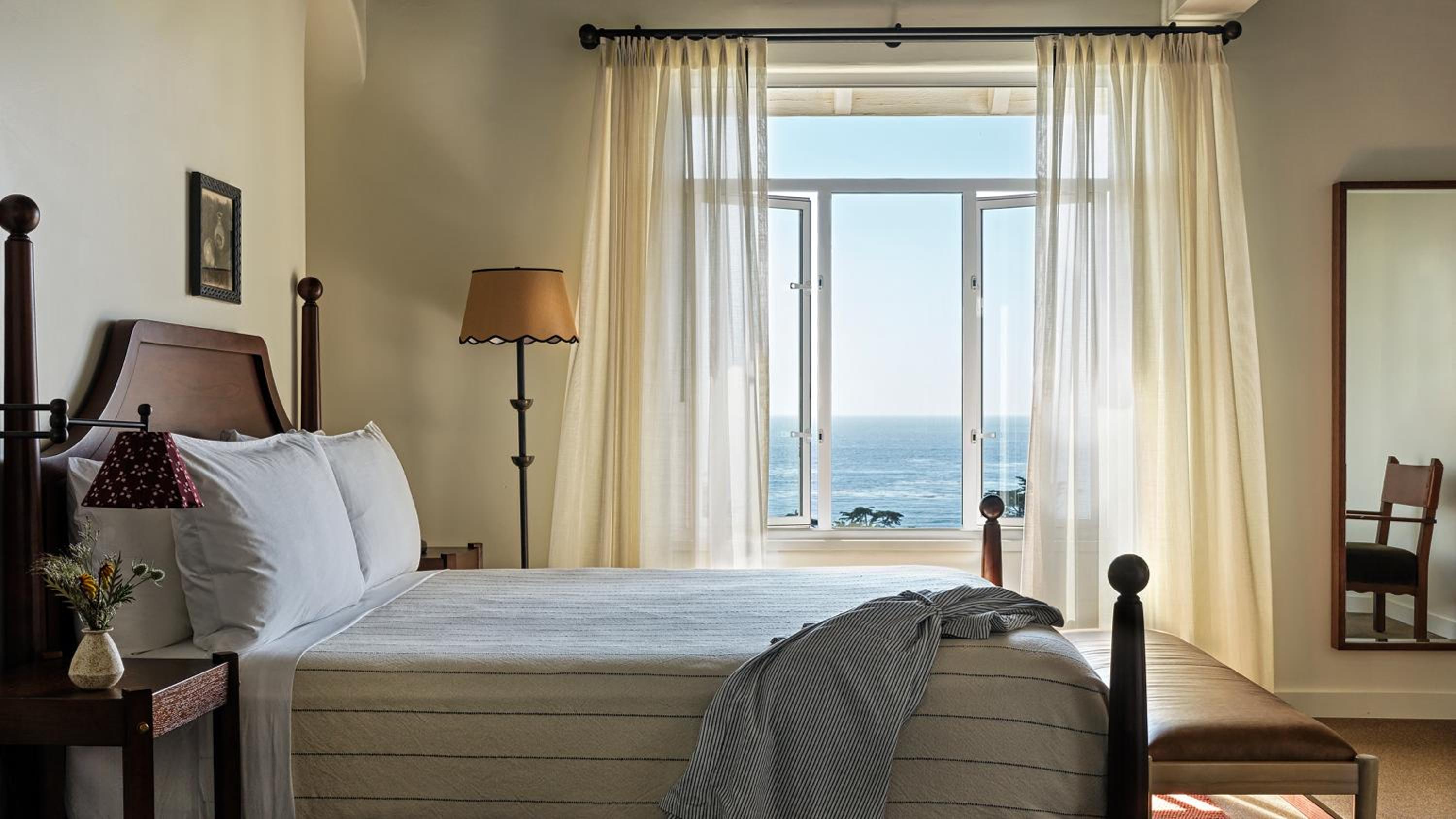 Ocean View King Room photo 1