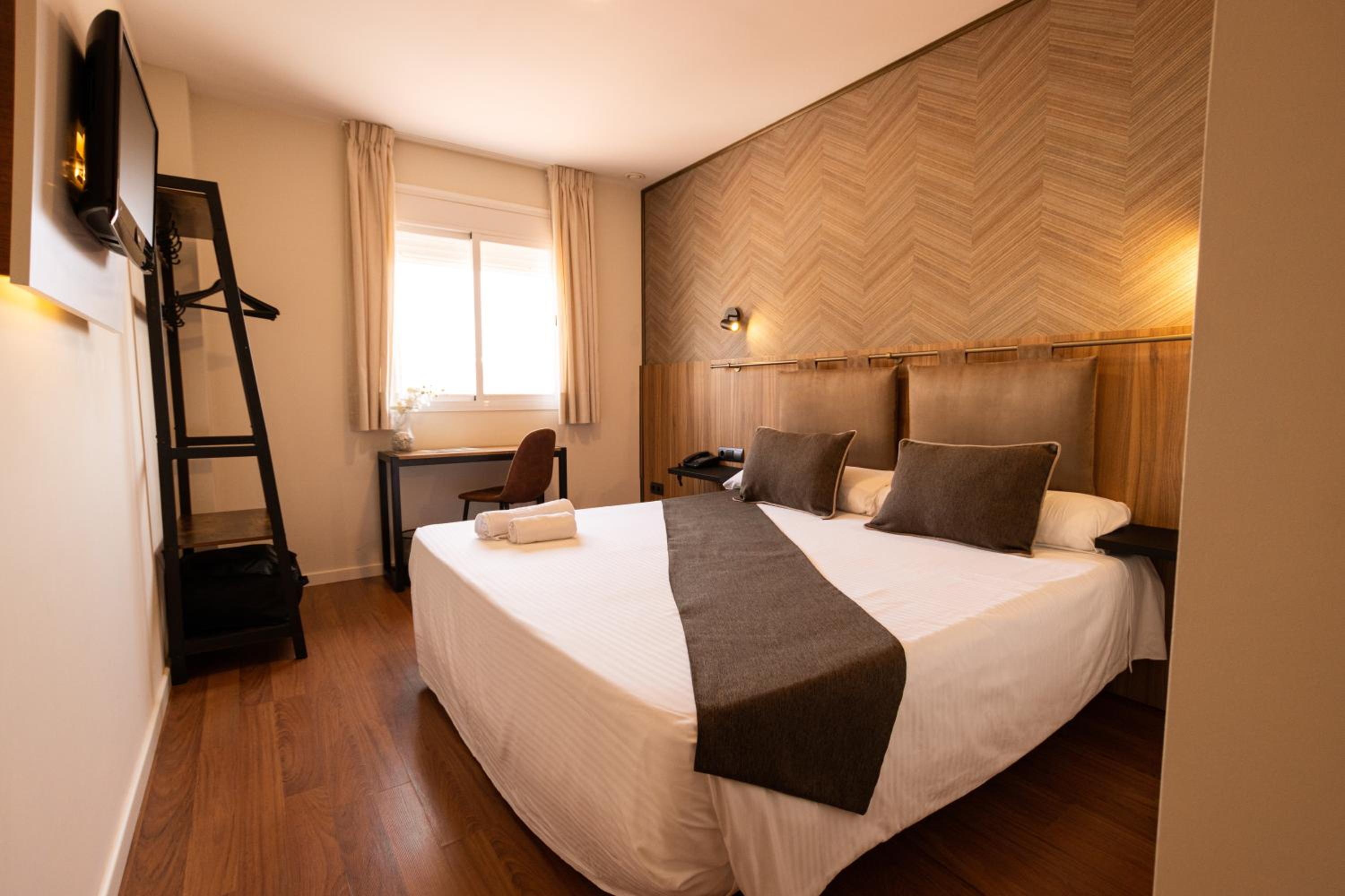 Superior Double Room - Photo 5