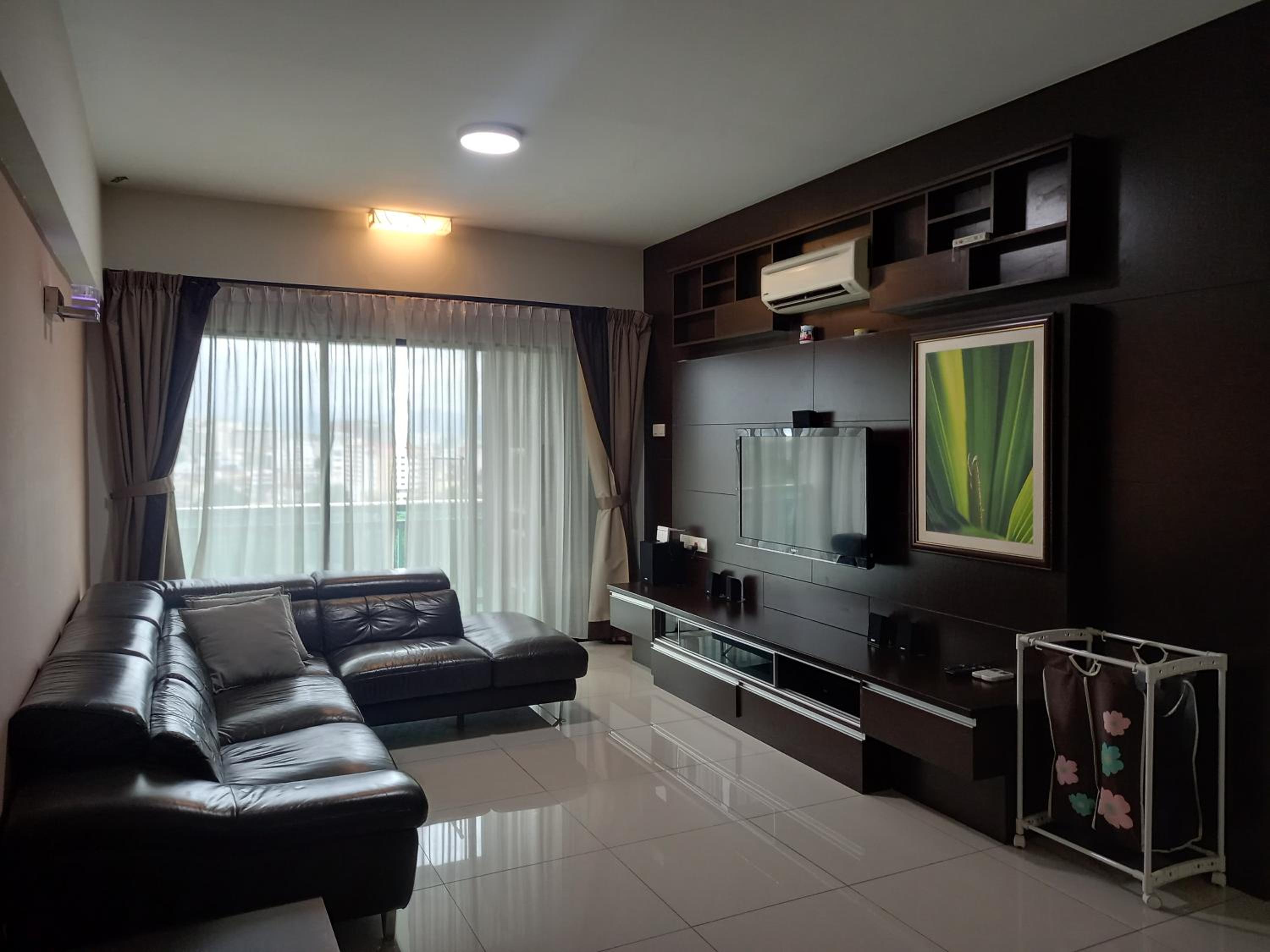 One-Bedroom Apartment - Photo 6