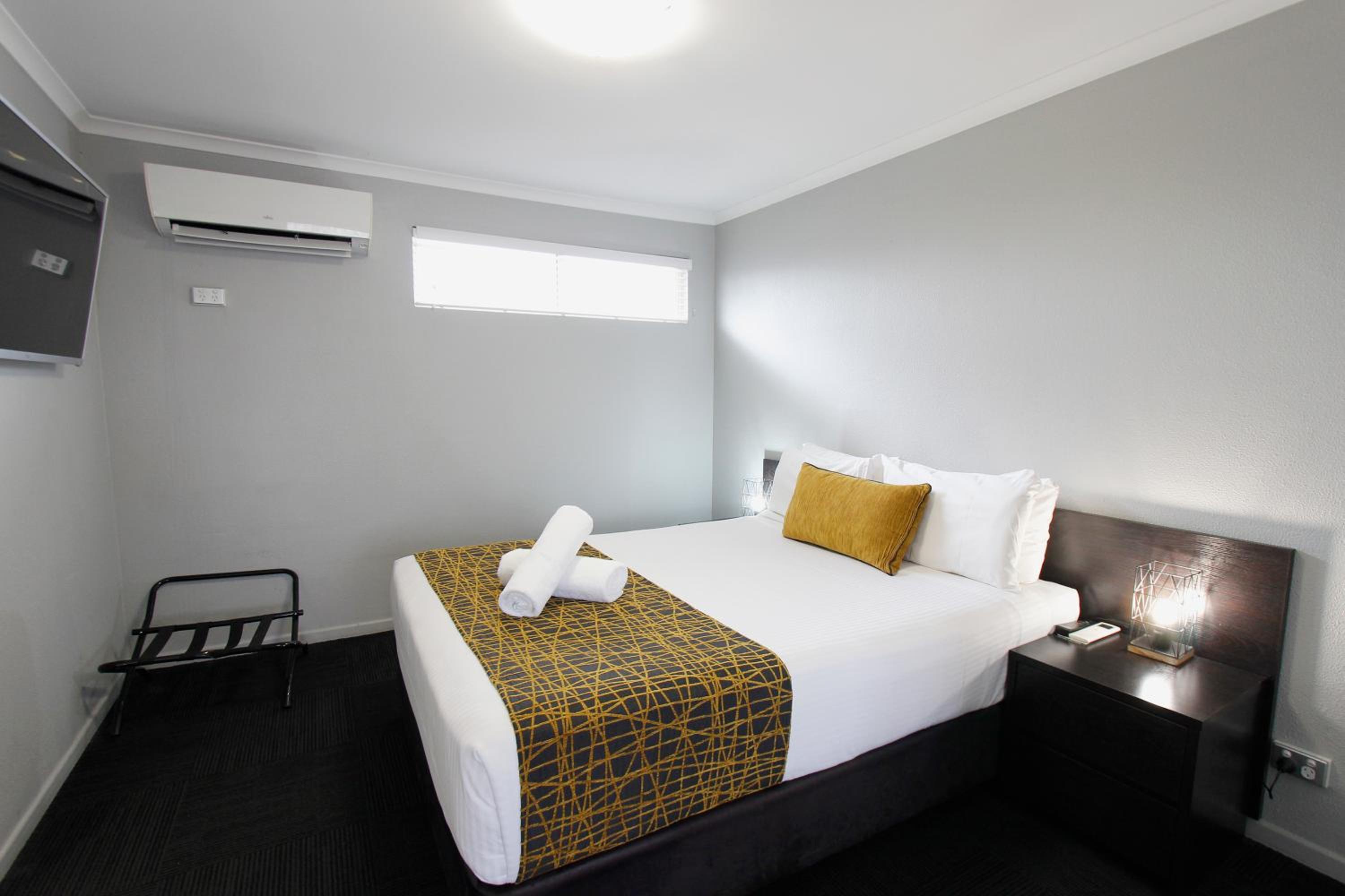 Queen Suite photo 2