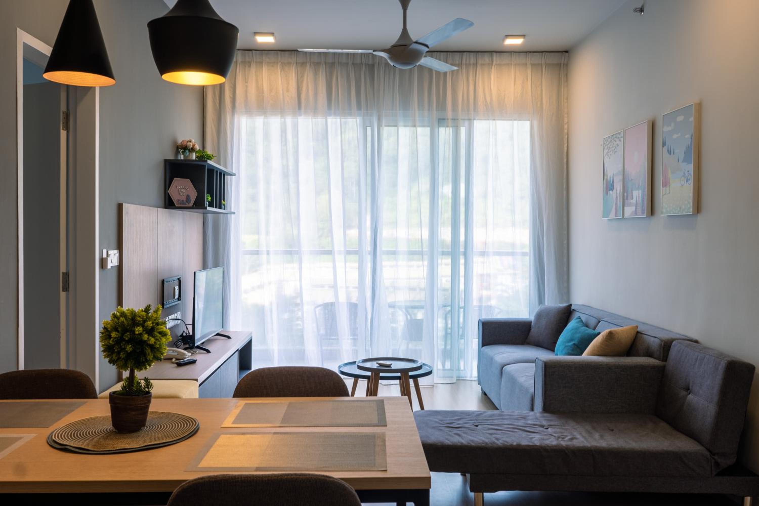 Deluxe Family Suite