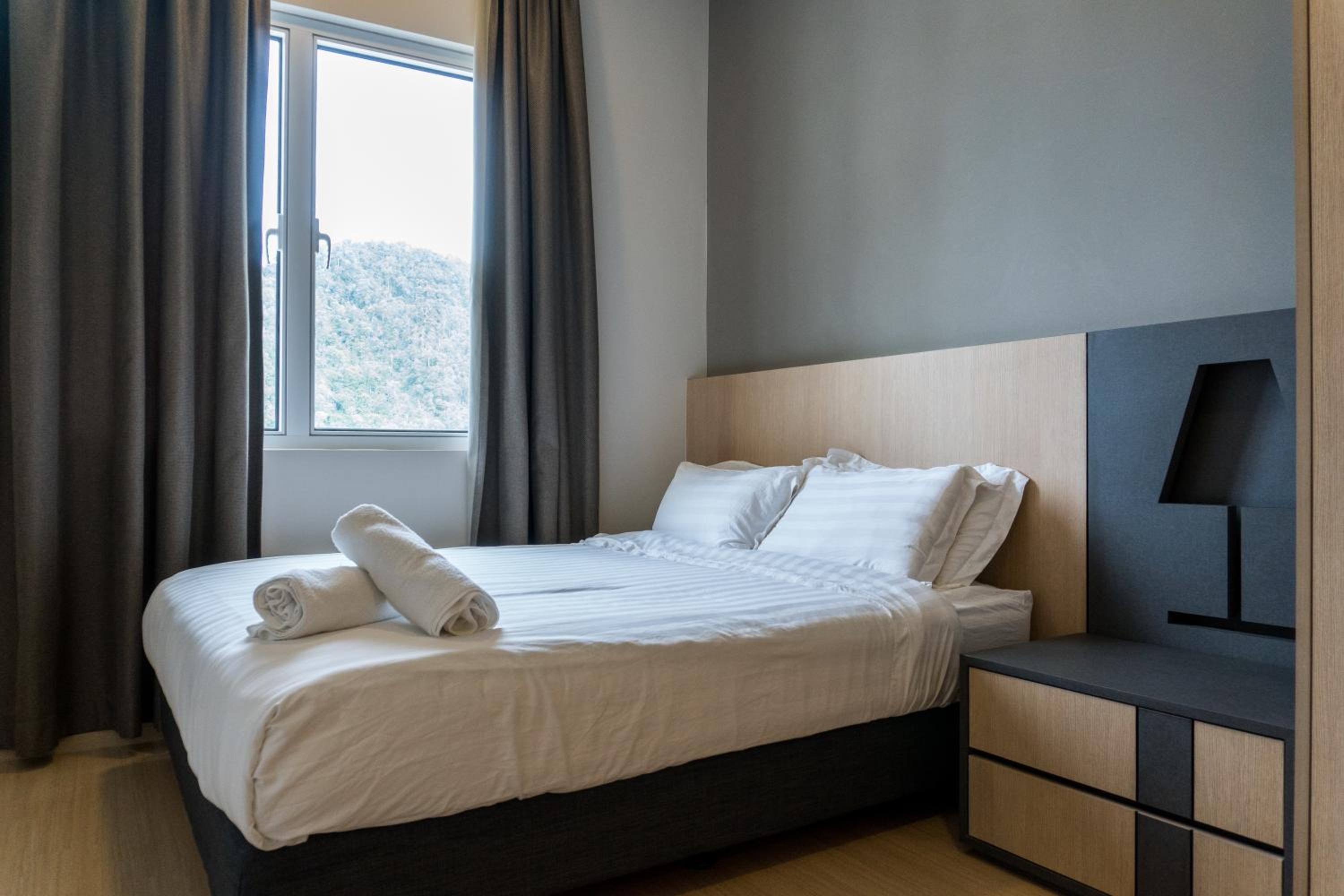 Three-Bedroom Suite photo 1