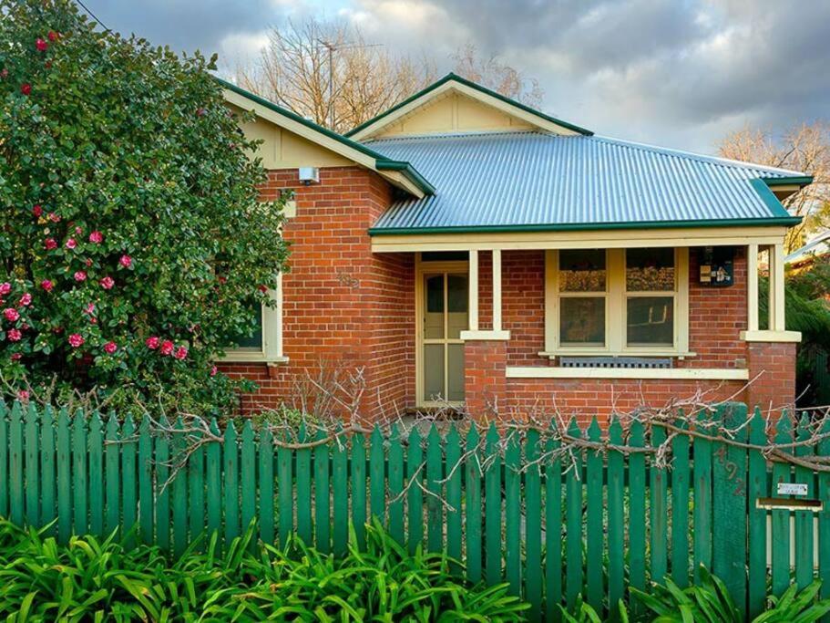 Four-Bedroom House photo 3