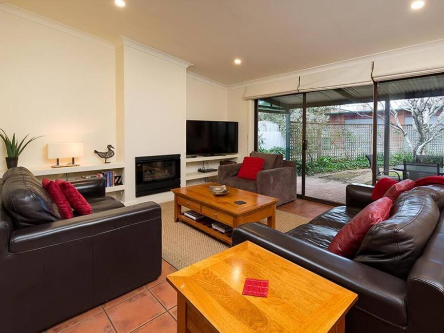 Four-Bedroom House photo 1