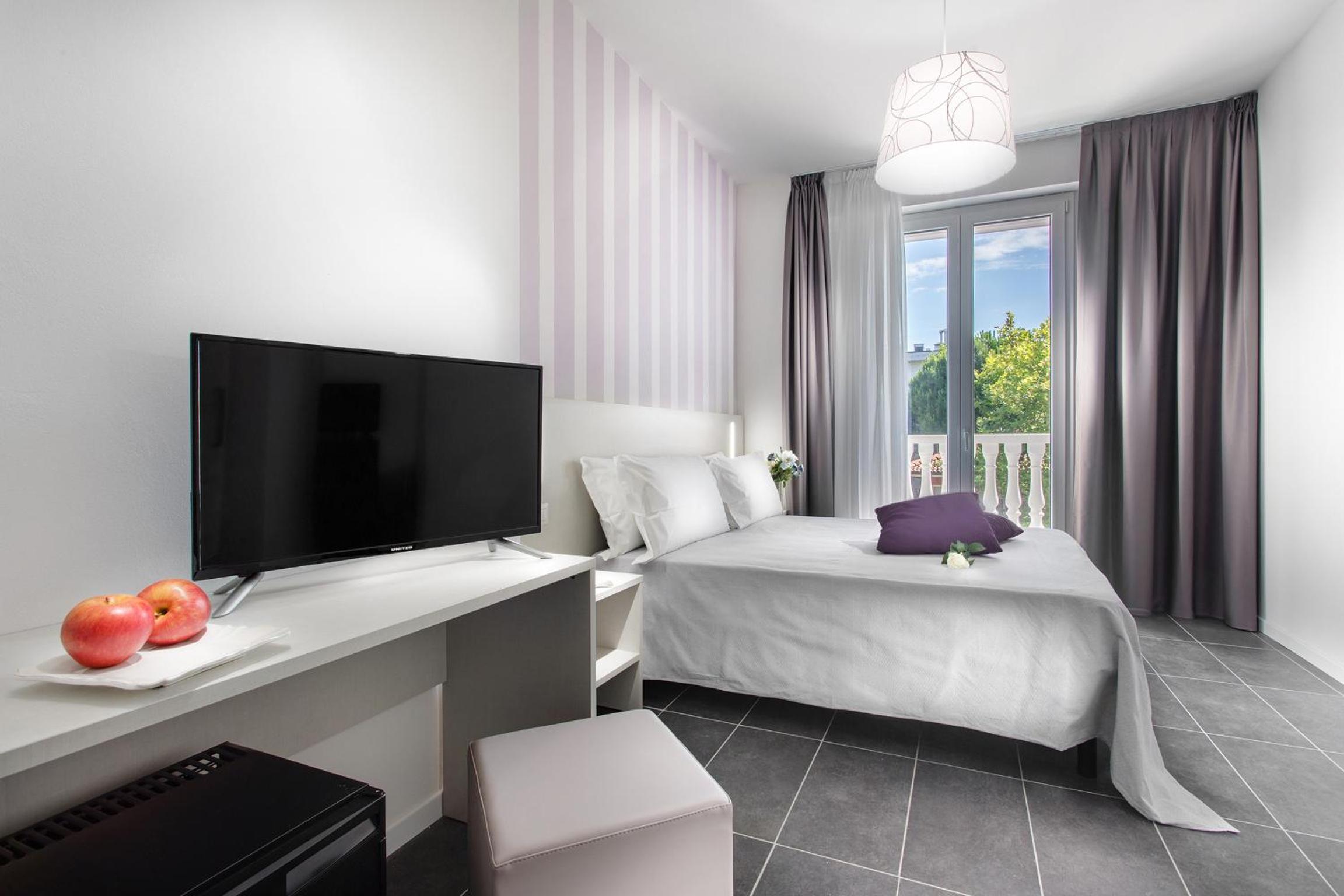 Junior Suite with Balcony photo 3