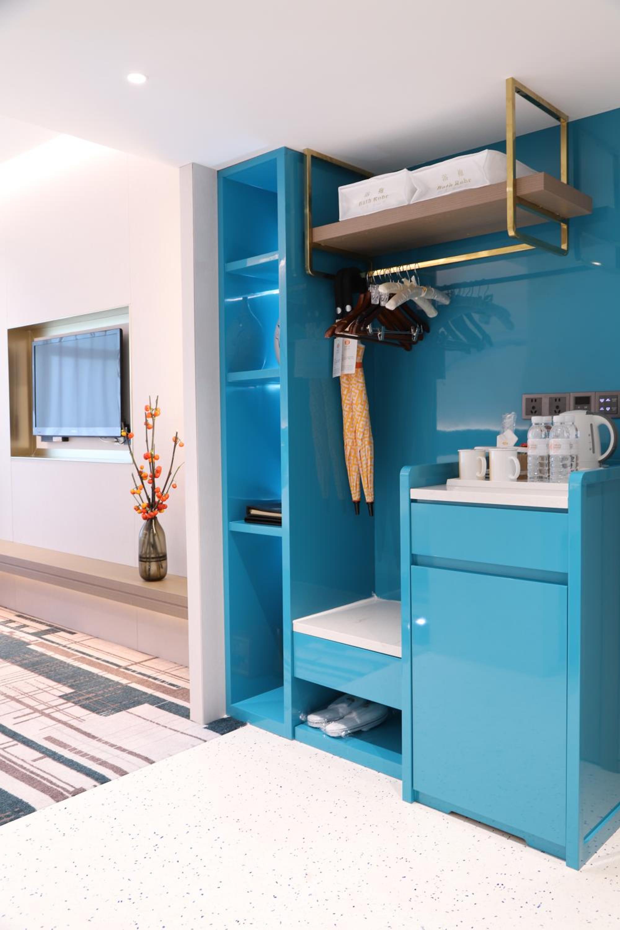 Elite Double Room thumbnail 5