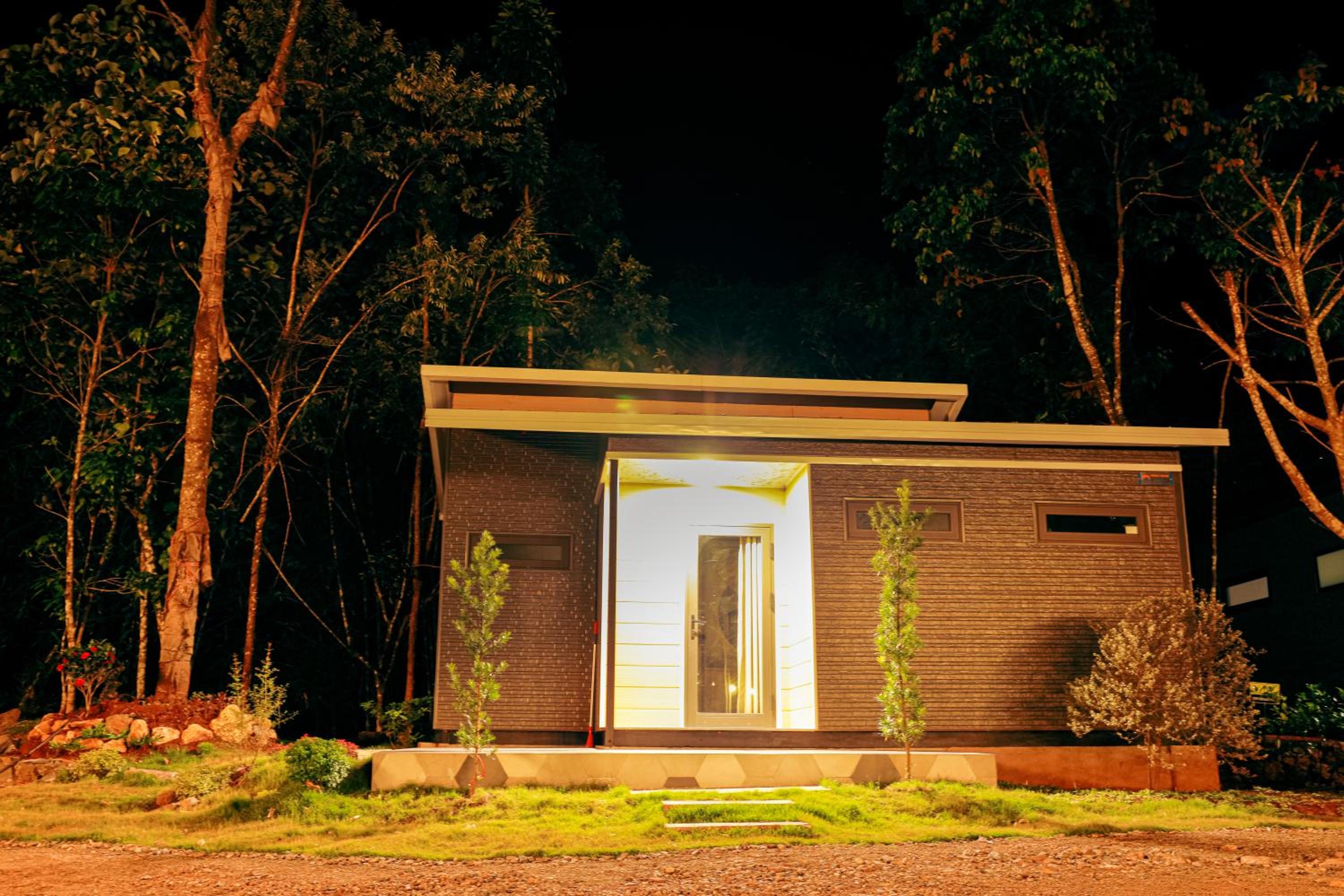 Studio - Photo 14