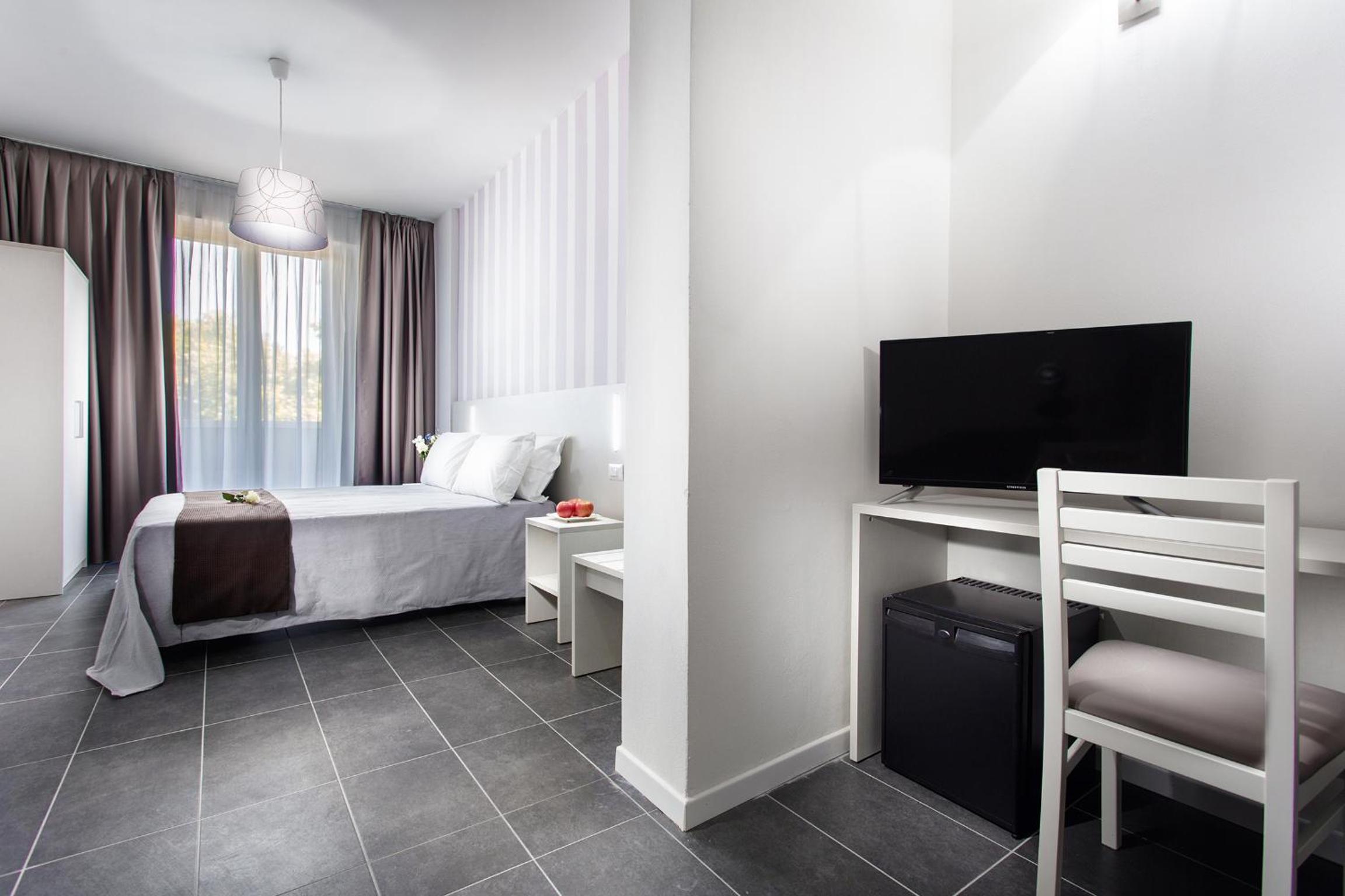 Junior Suite with Balcony photo 2