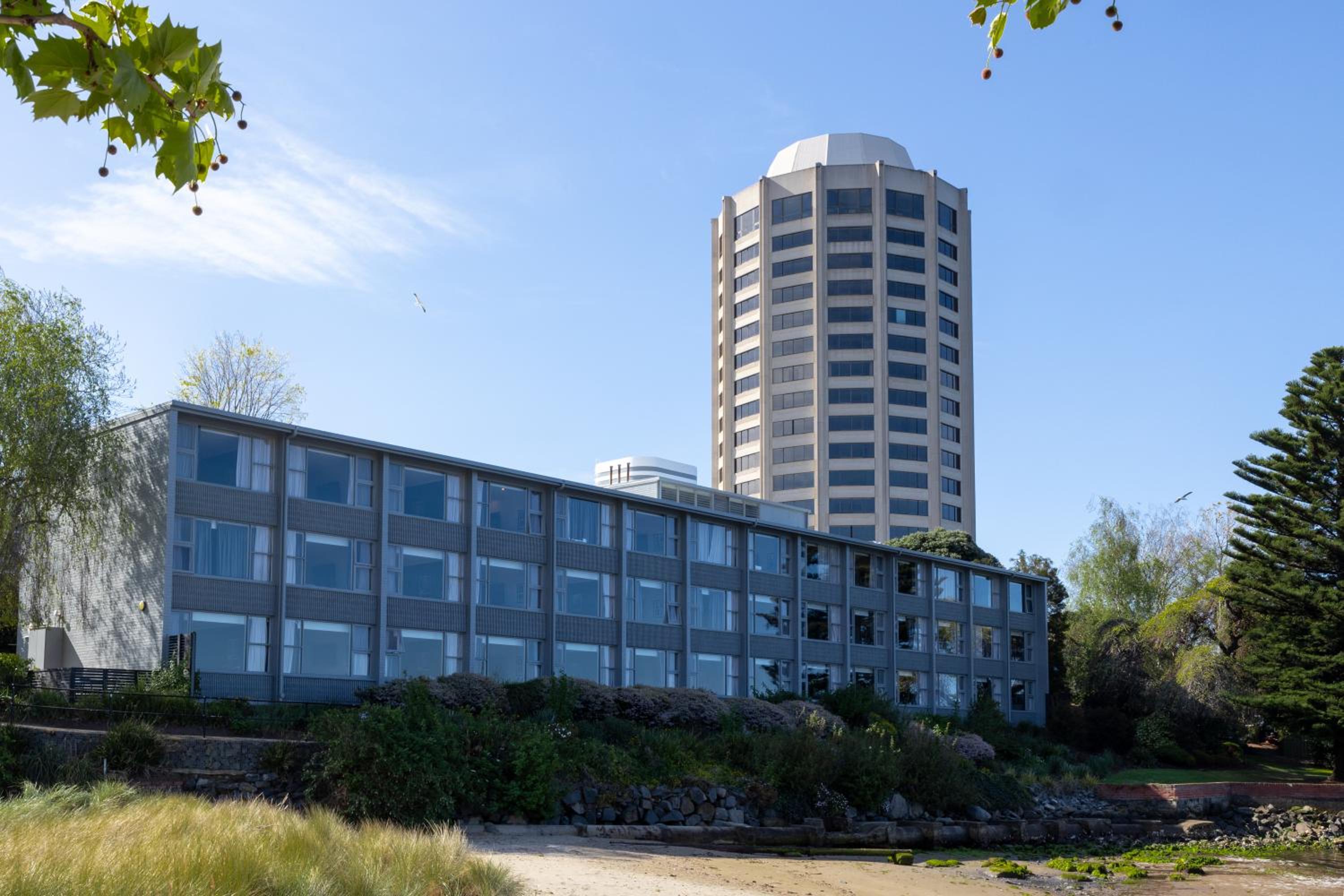 Riverfront King Room - Water Edge (4 Star) photo 2