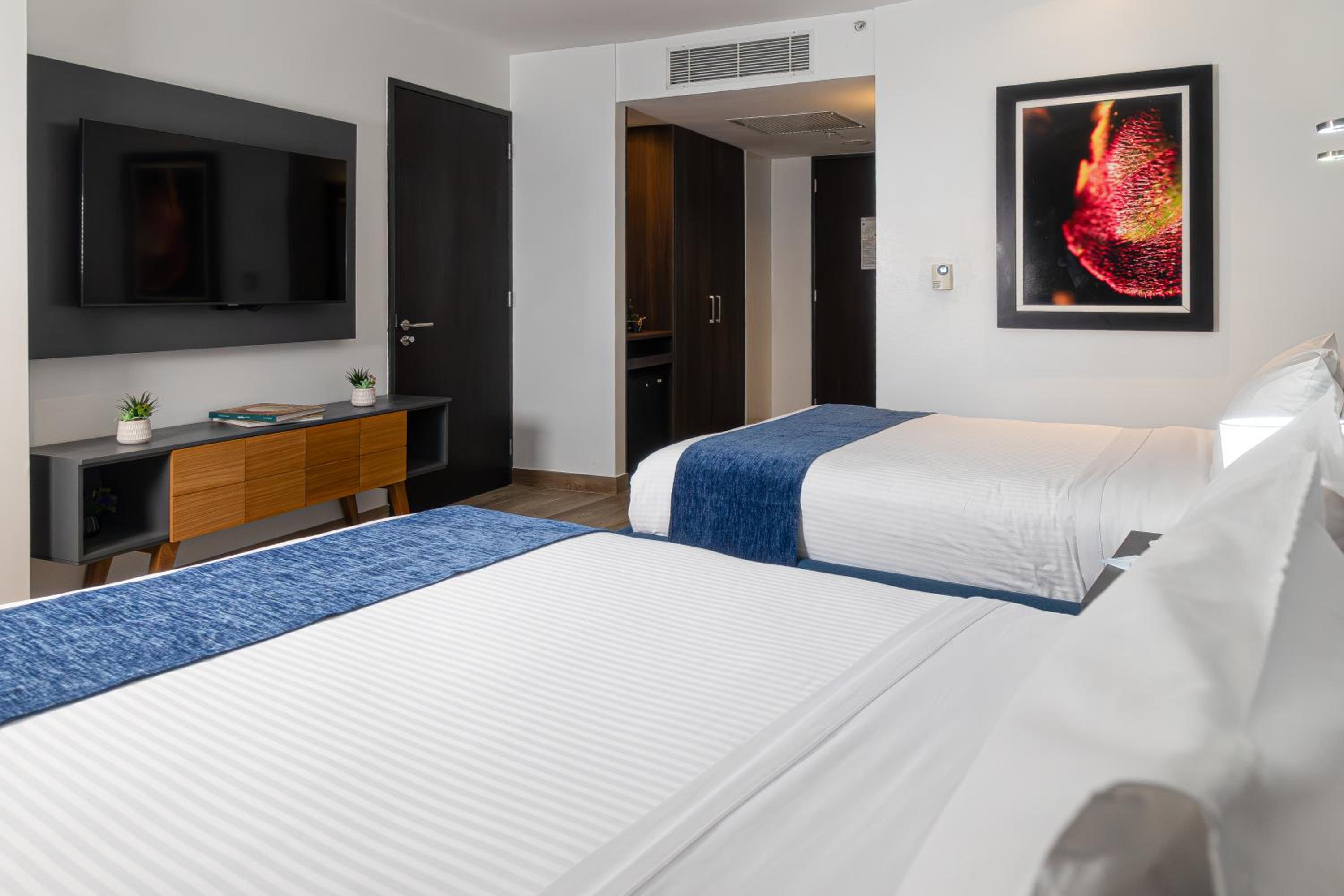 Business Room with Two Double Beds and River View