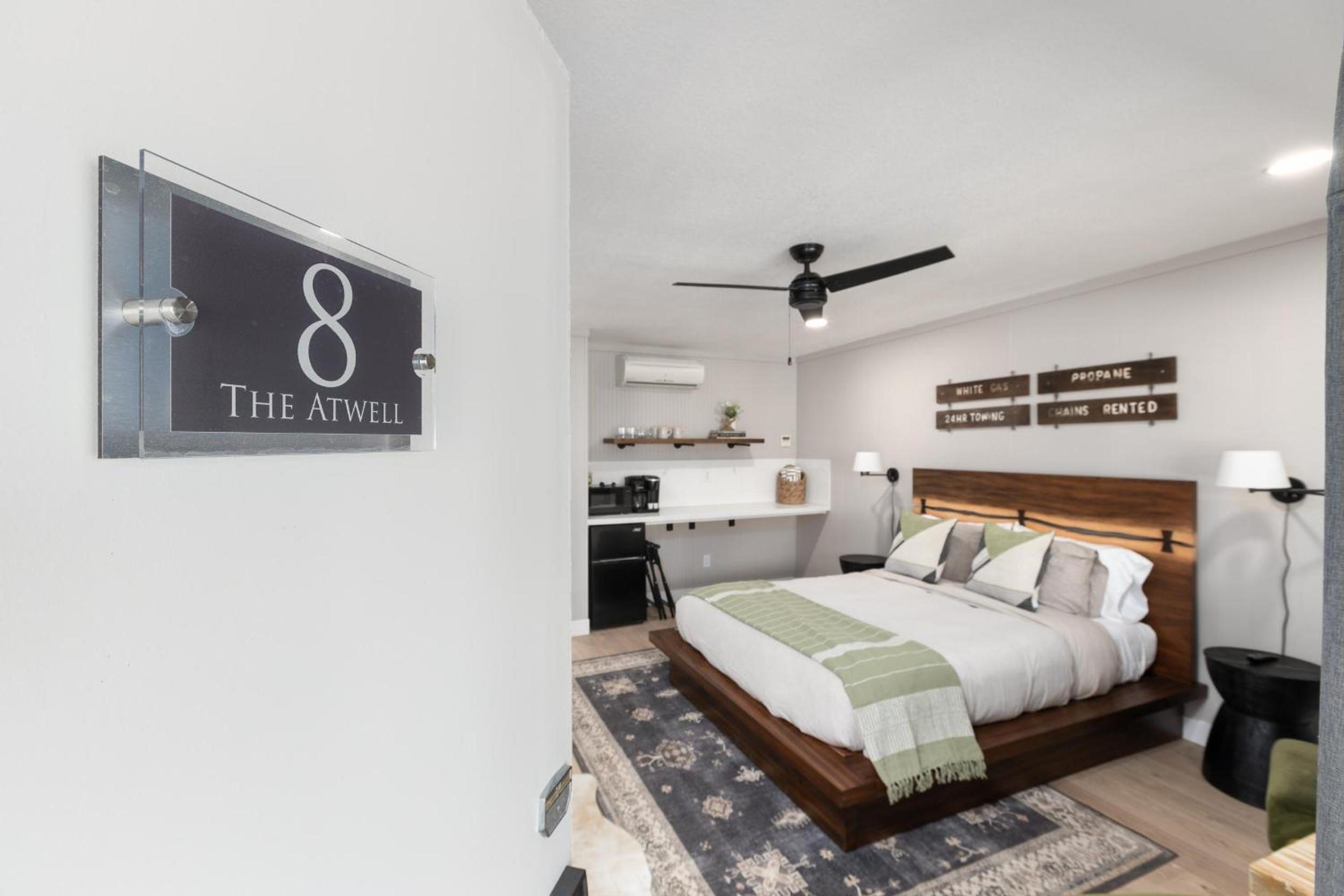 One-Bedroom Apartment - Photo 28