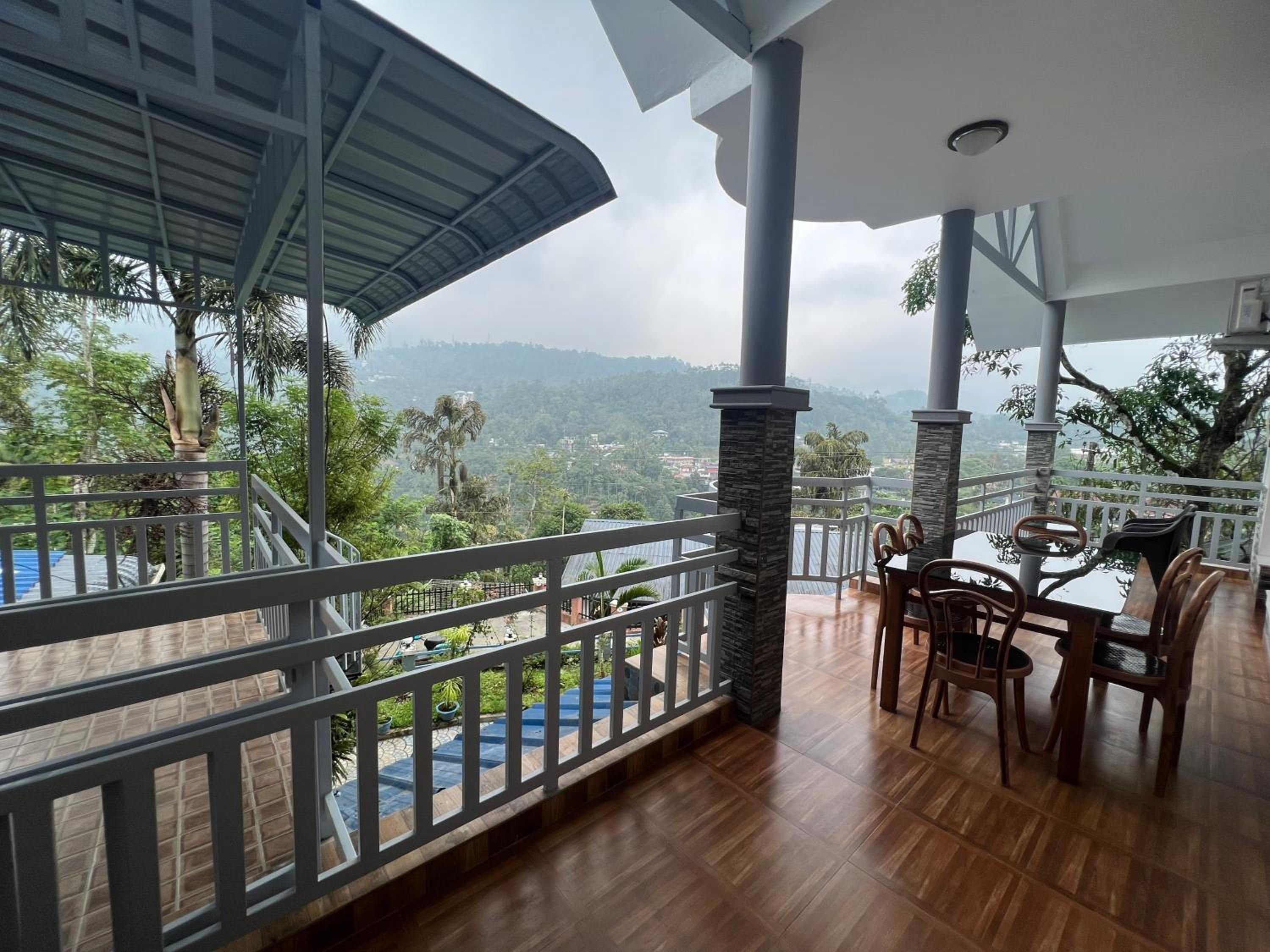 Three-Bedroom Villa photo 3