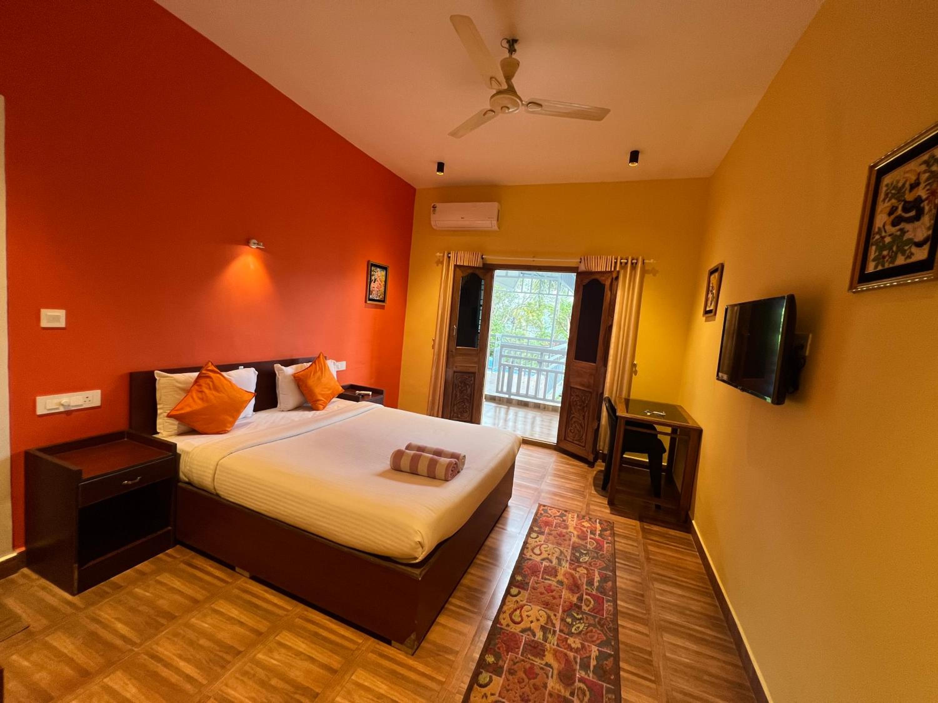 Three-Bedroom Villa photo 2