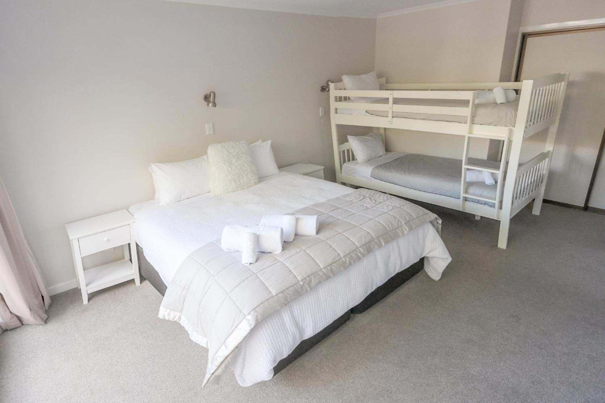 Two-Bedroom House photo 2