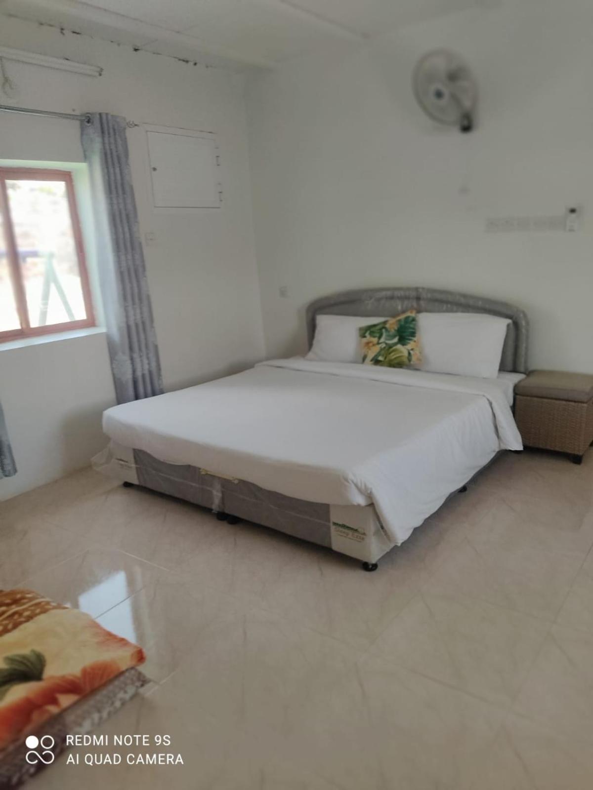 One-Bedroom House photo 1