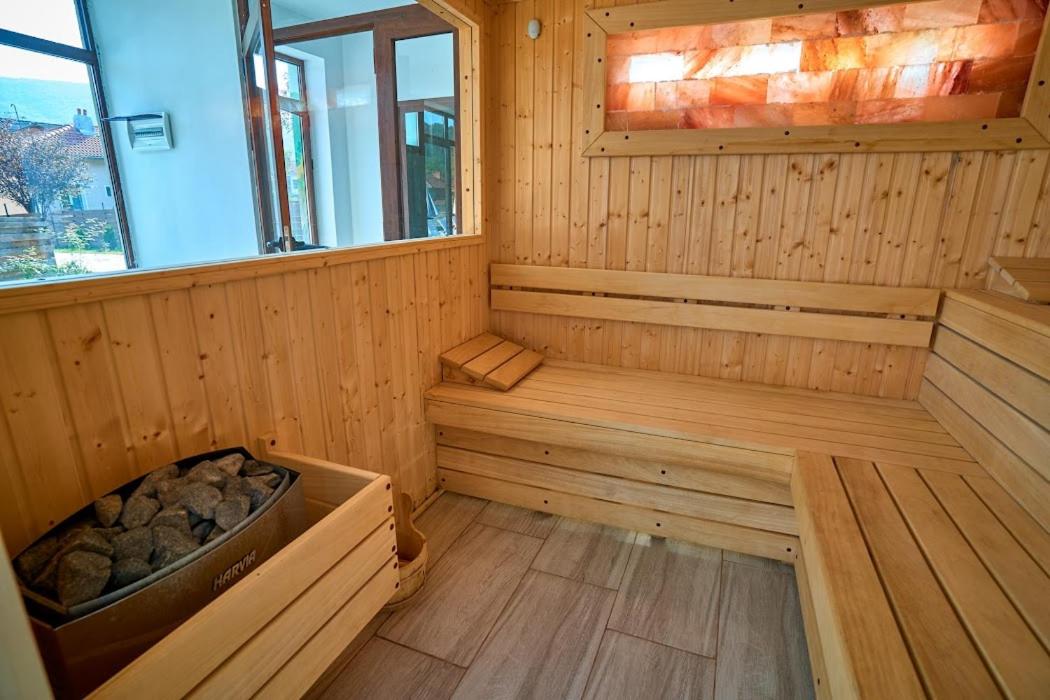 Two-Bedroom Villa - Photo 4