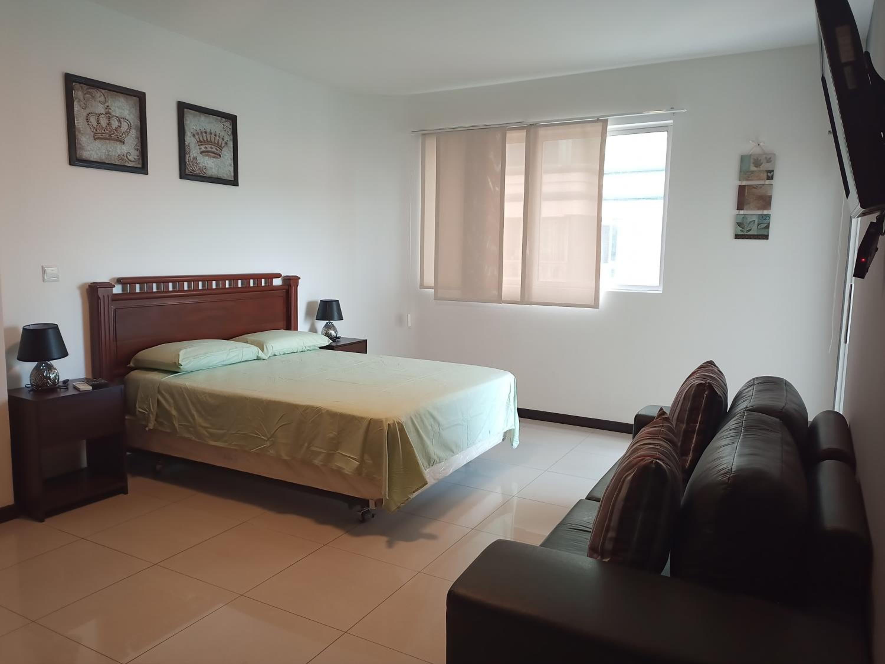 Three-Bedroom Apartment photo 1