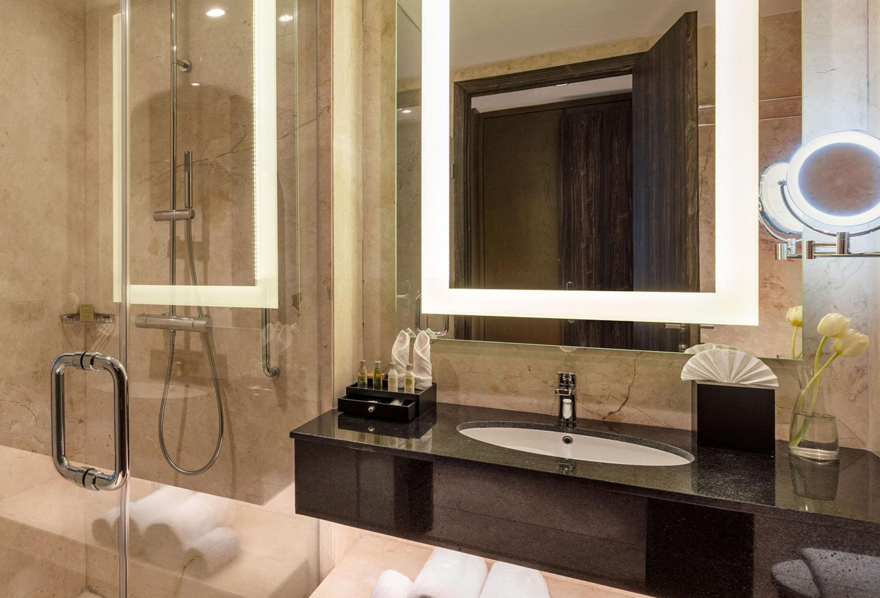 King Guest Room - Photo 2
