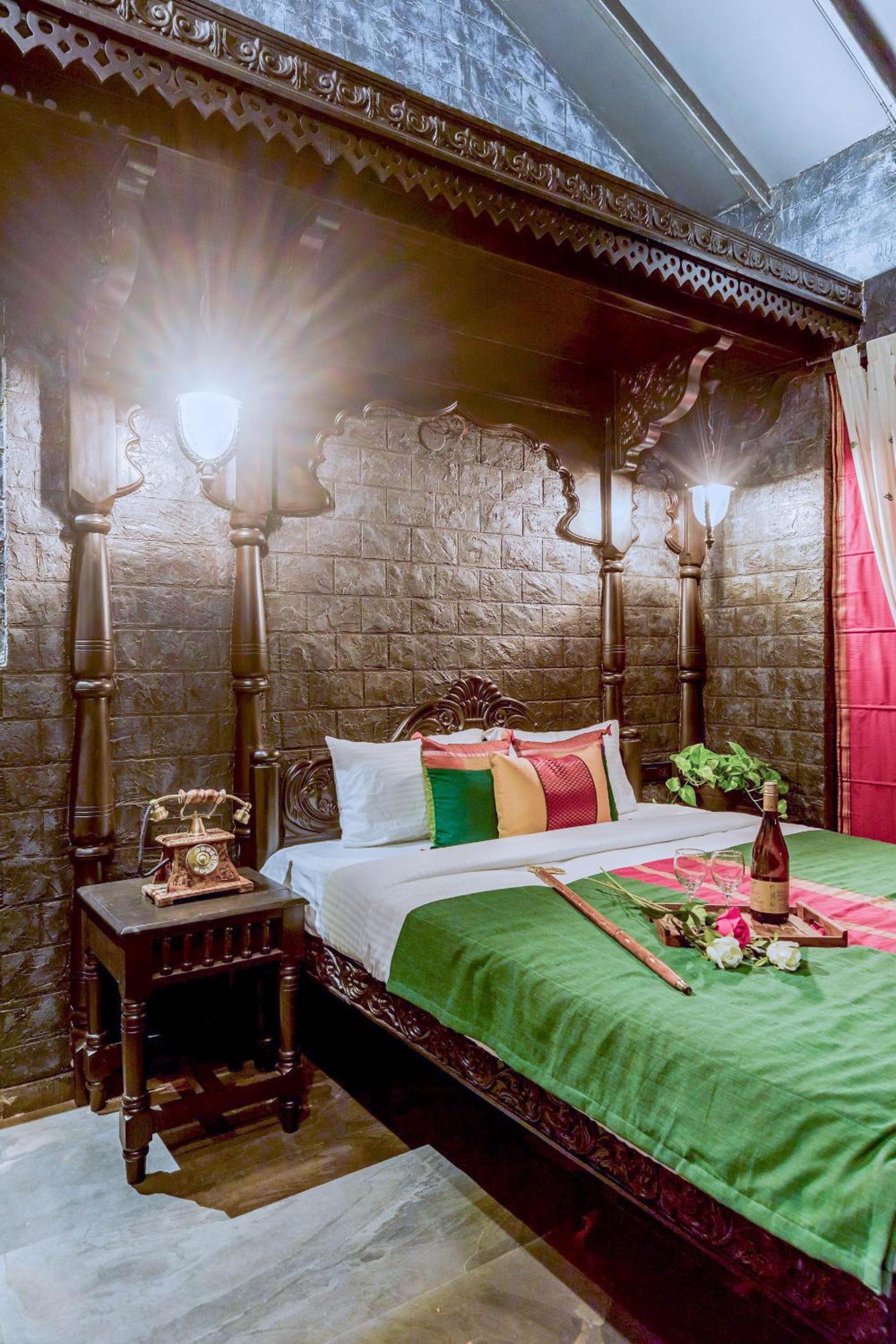 Superior King Room - Photo 6