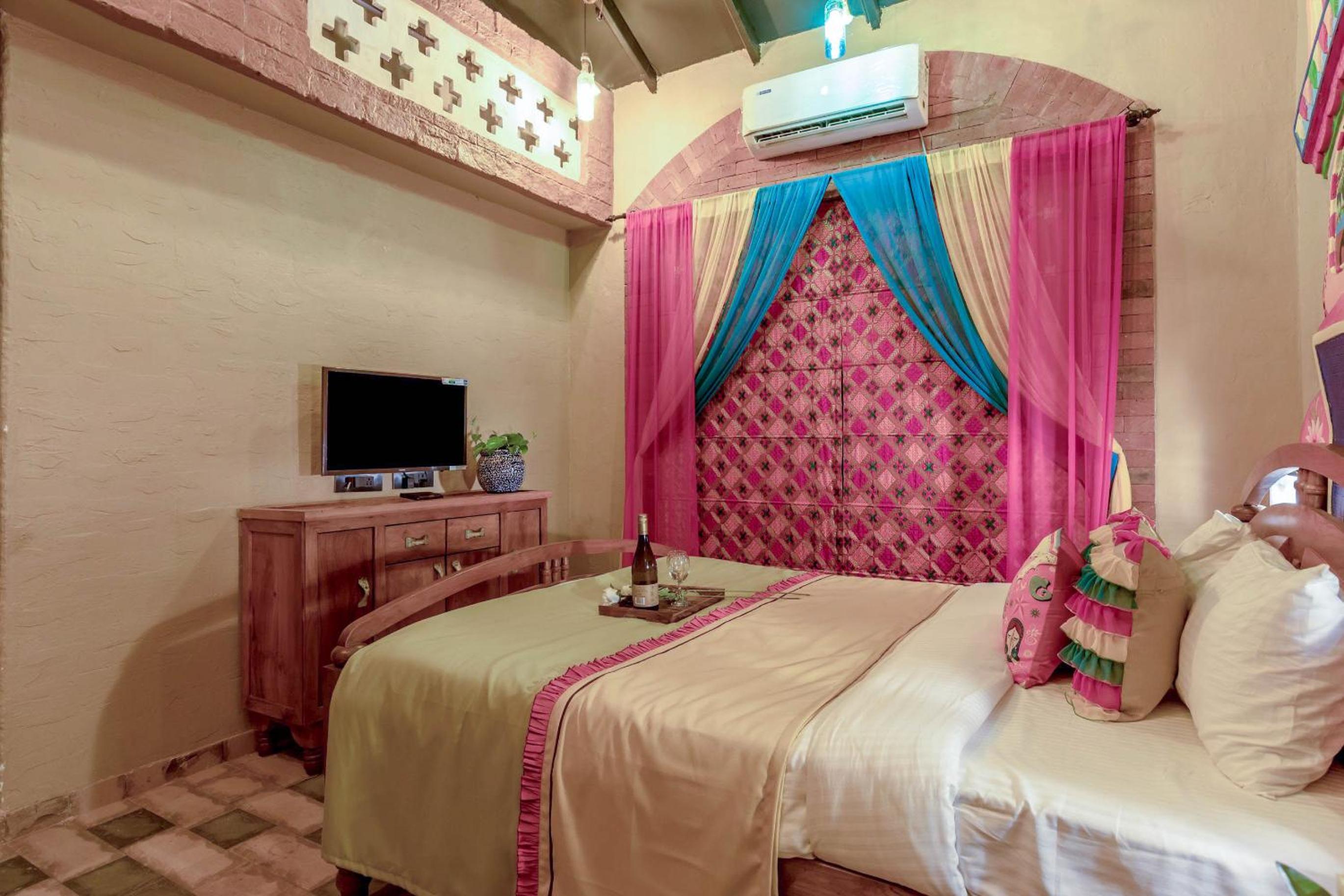 Queen Room - Photo 2