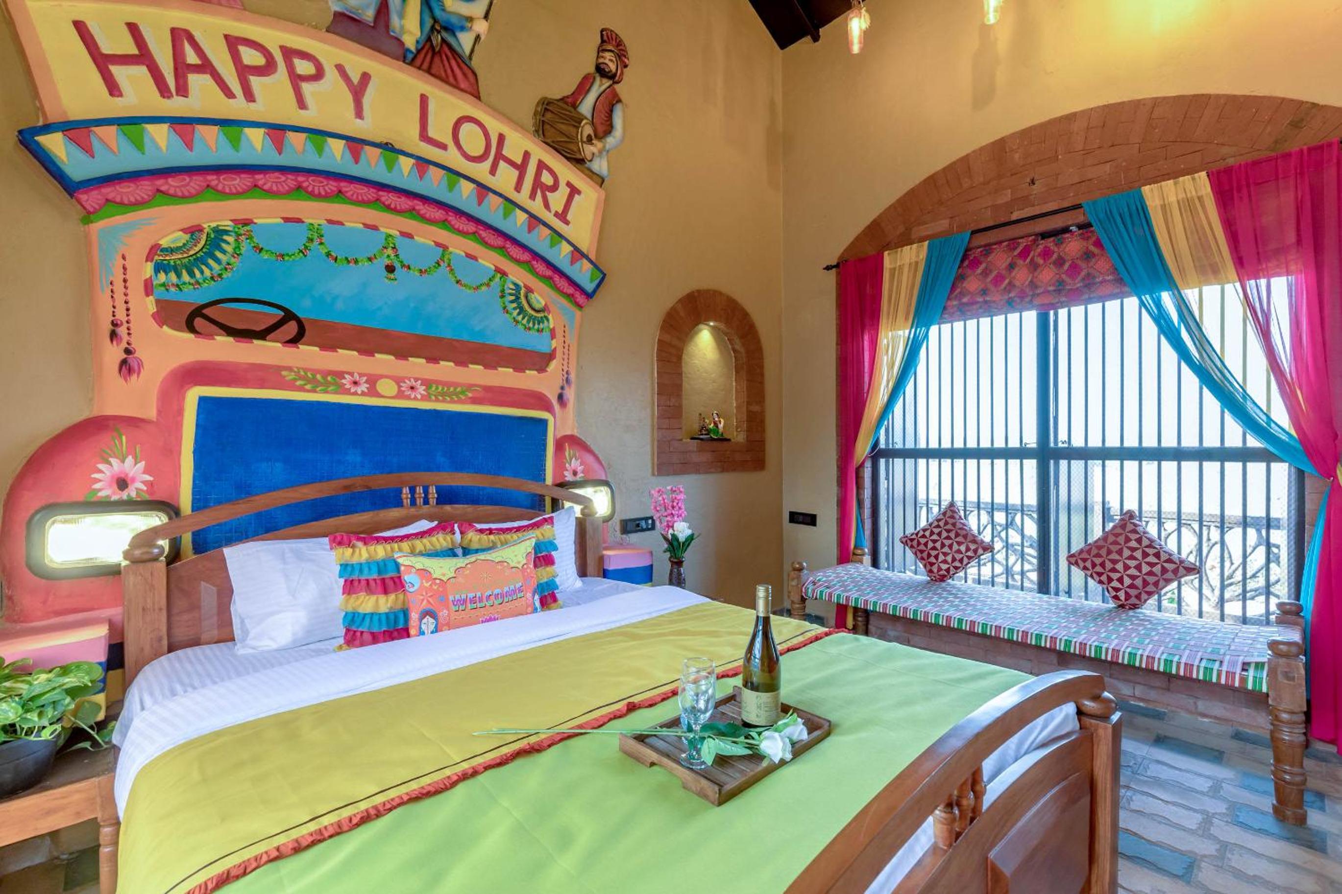 Queen Room - Photo 13