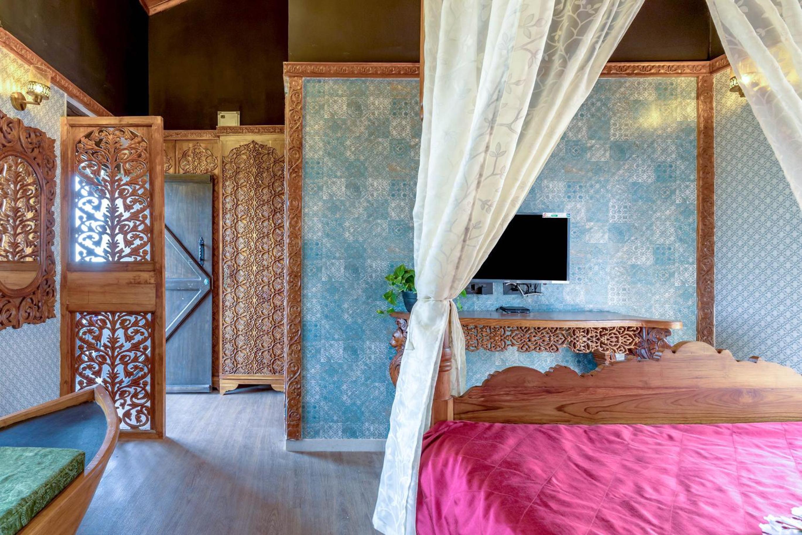 Superior Double Room - Photo 11
