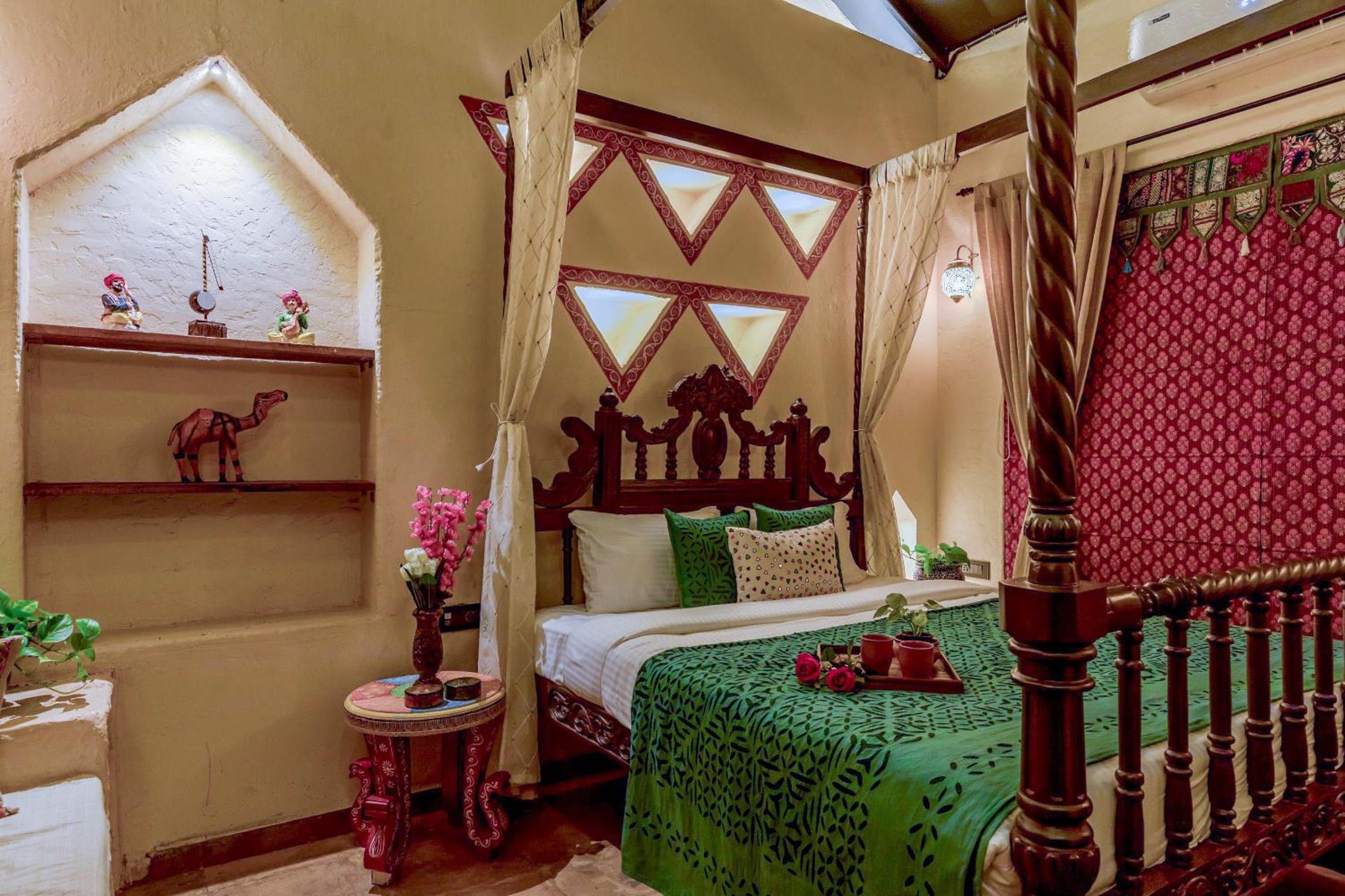 Superior Double or Twin Room - Photo 16