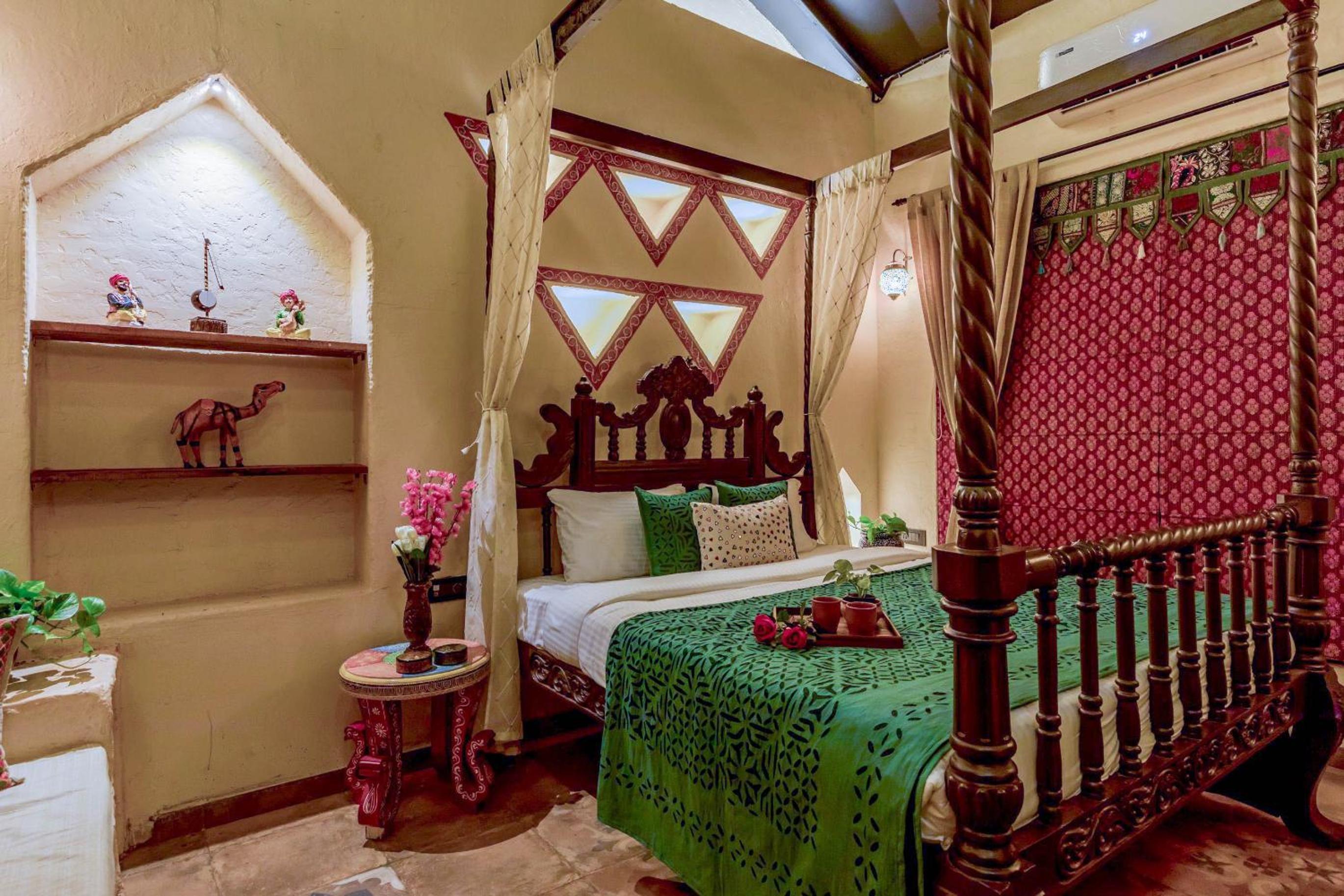 Superior Double or Twin Room - Photo 17