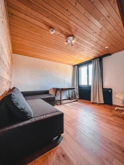 Deluxe Room with Mountain View - Photo 4