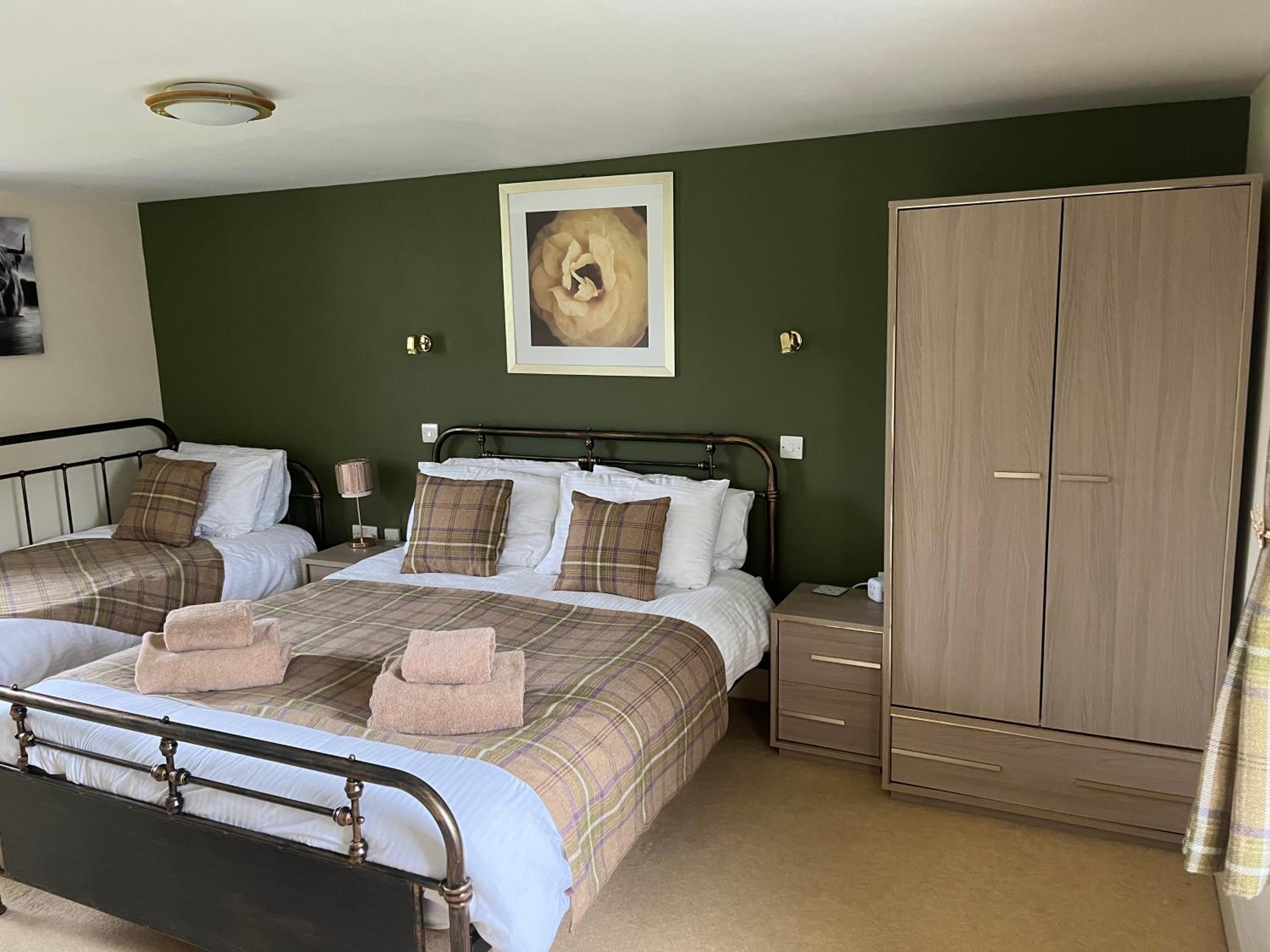 One-Bedroom Apartment - Photo 9