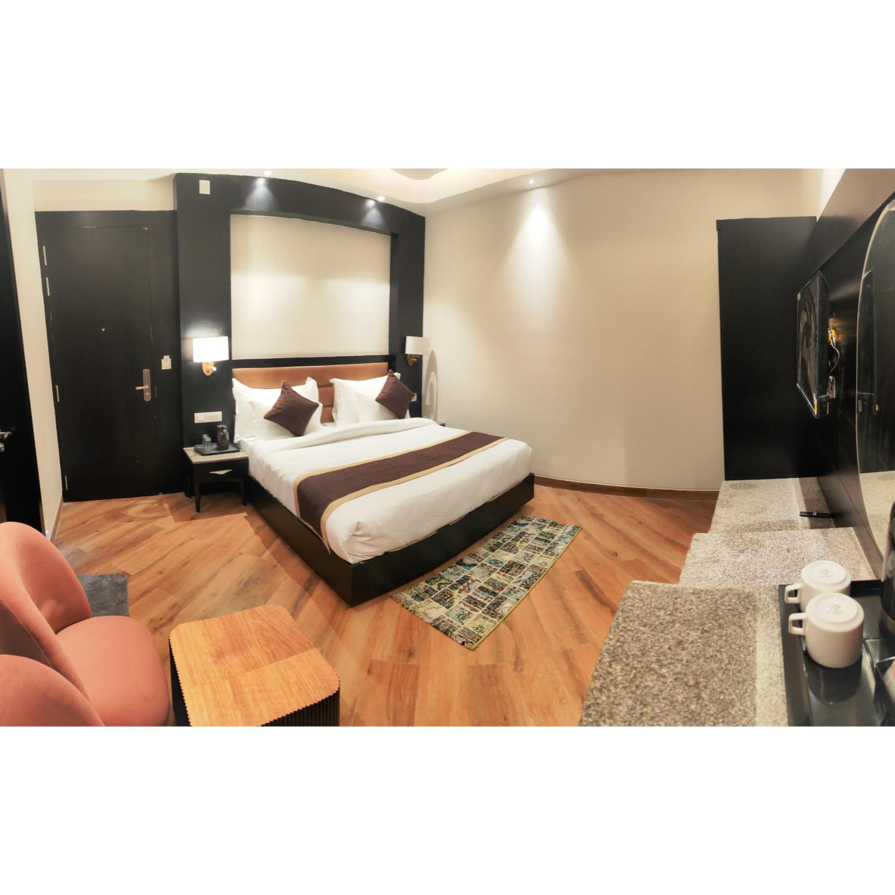 Deluxe Double Room - Photo 4
