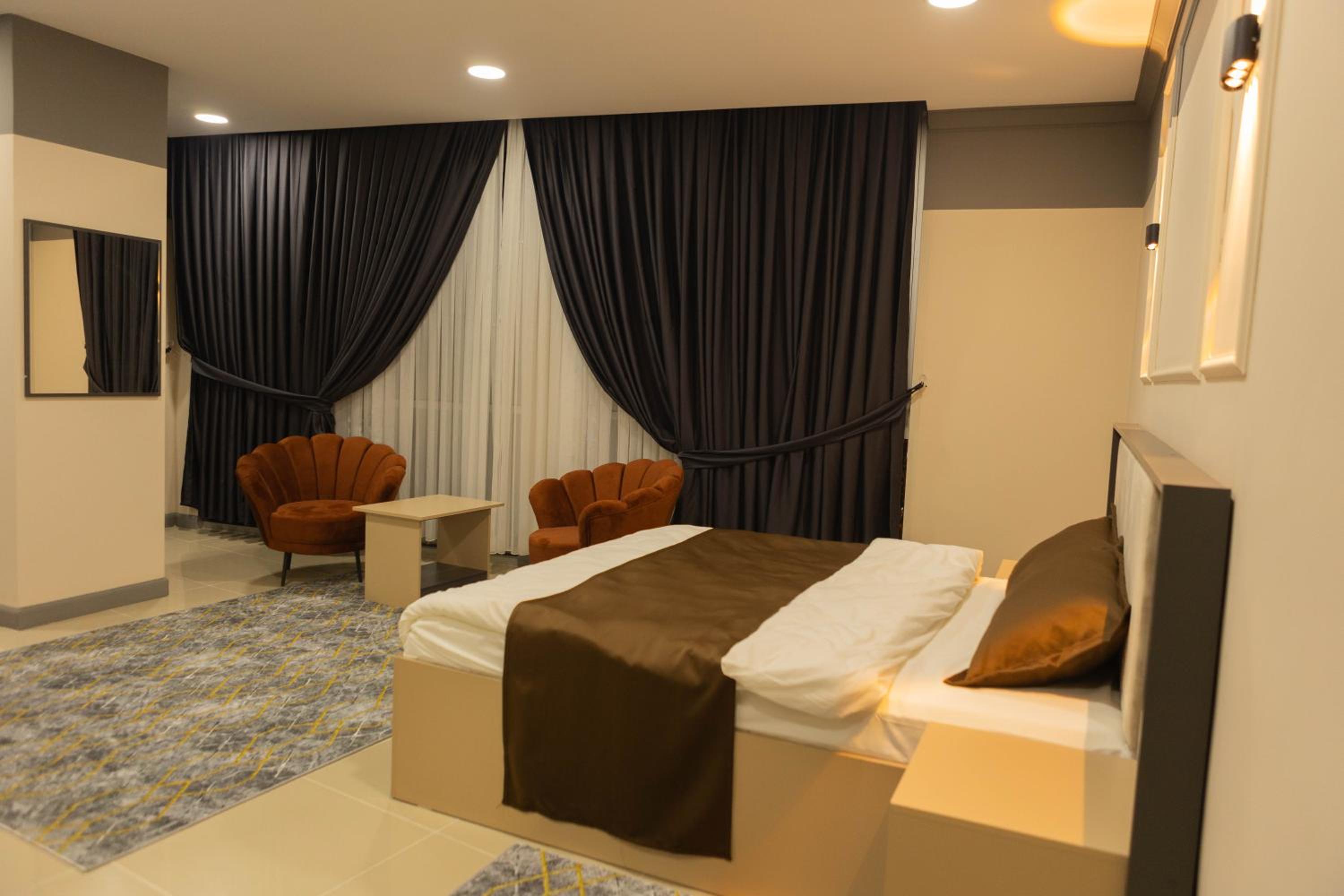 Deluxe Double Room - Photo 8