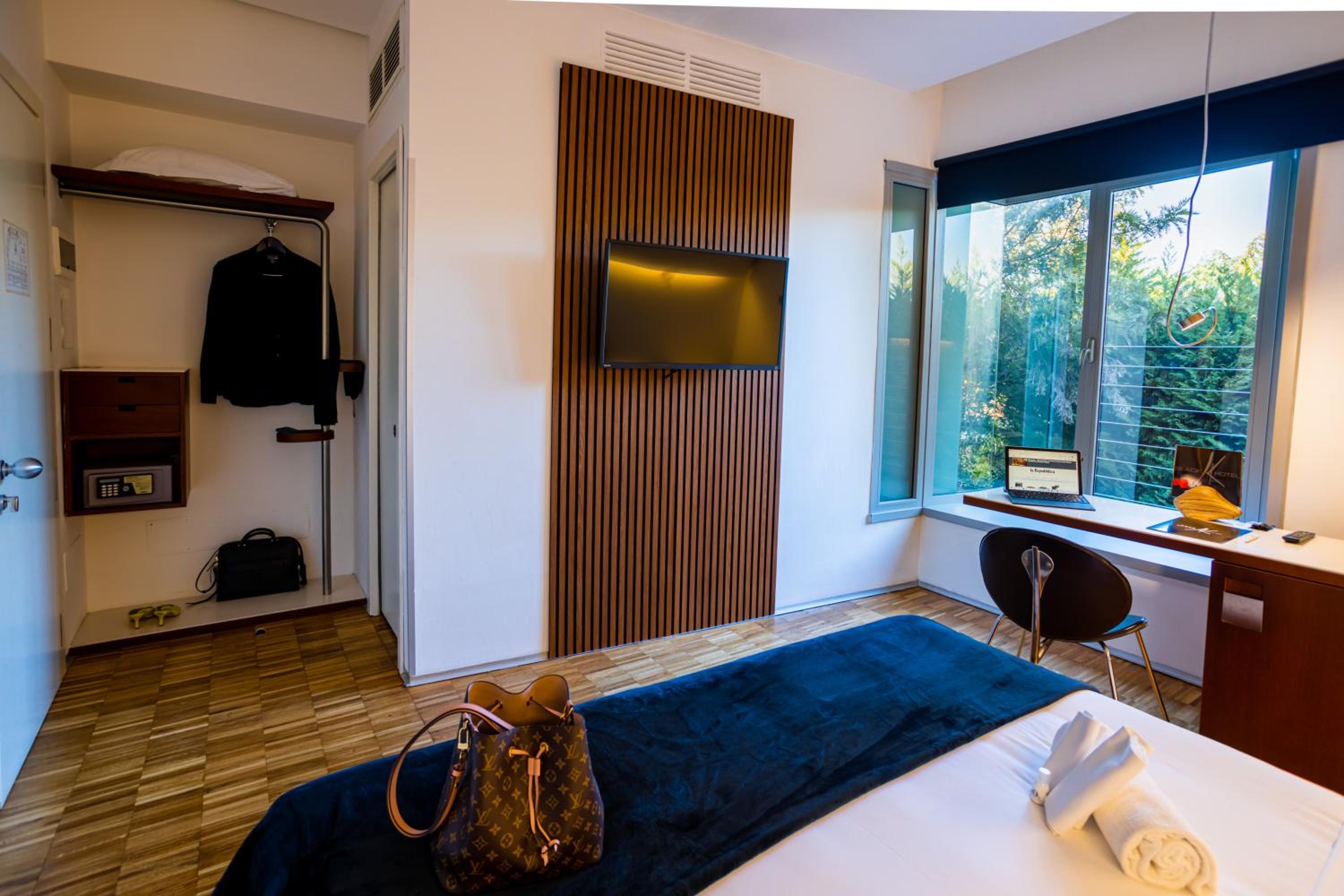 Double or Twin Room photo 2