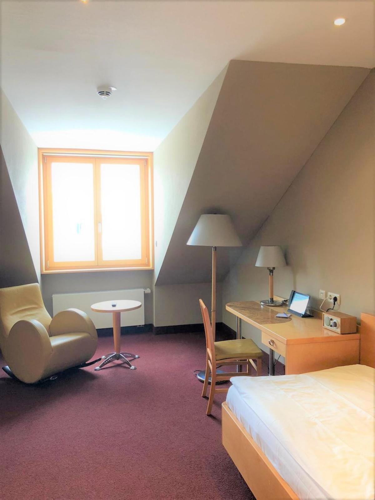 Single Room photo 2
