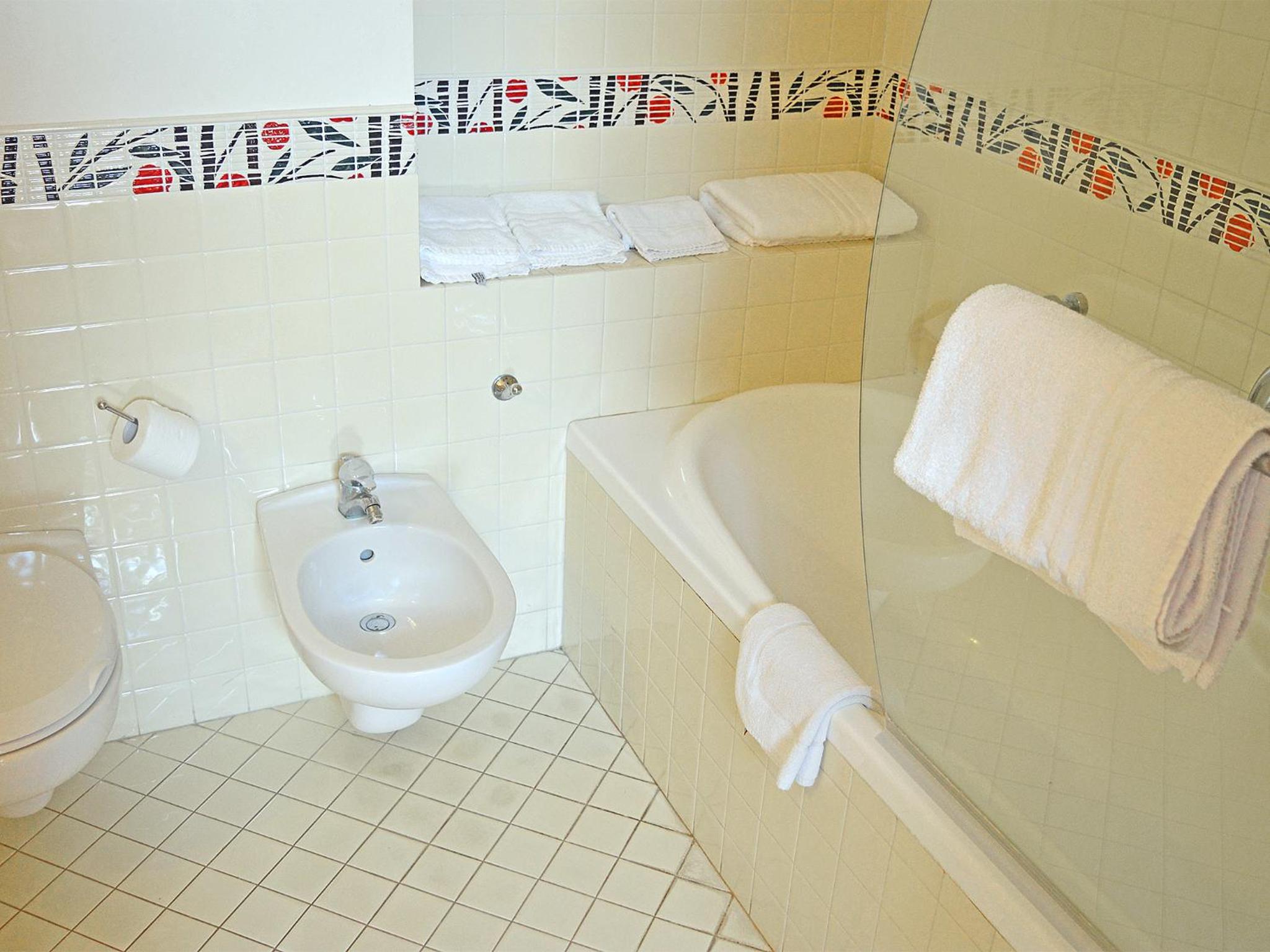Standard Double Room - Photo 26
