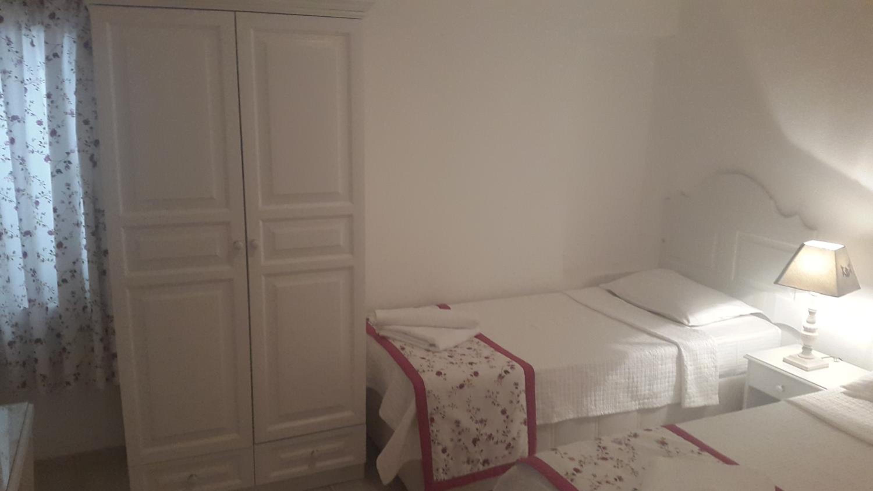 Economy Double Room photo 3