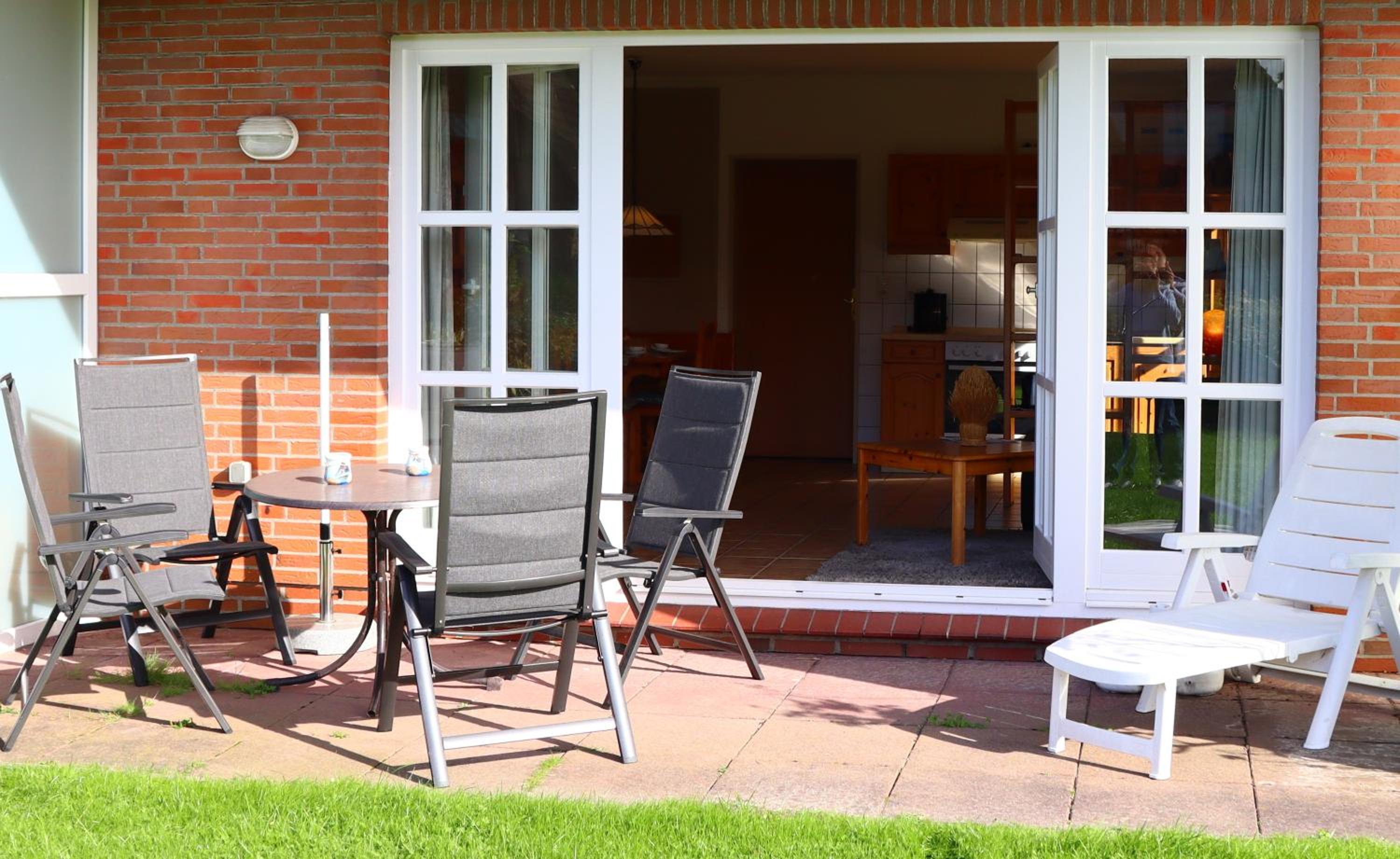 Apartment with Terrace photo 3