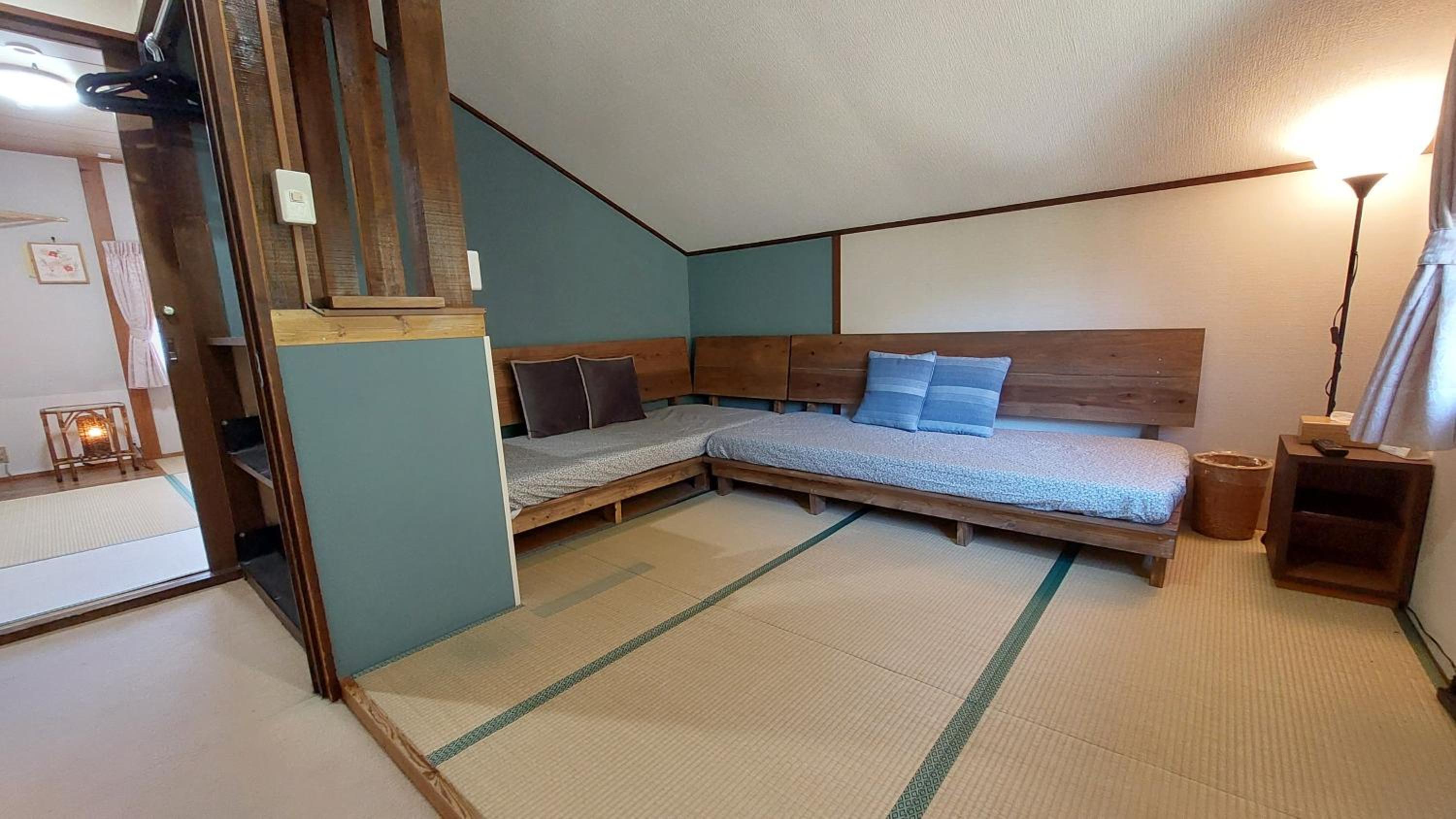 Family Room photo 3