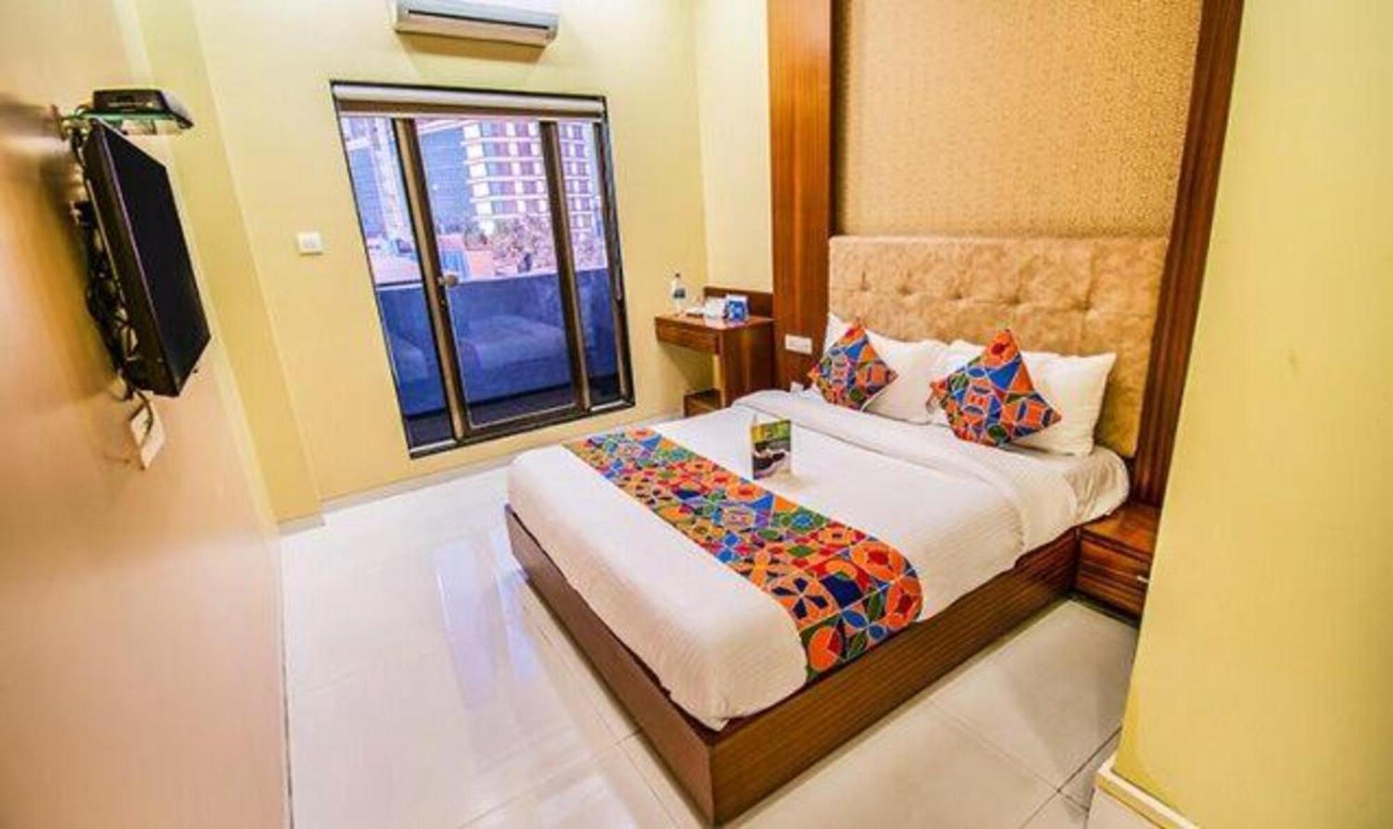 Deluxe Room - Photo 4