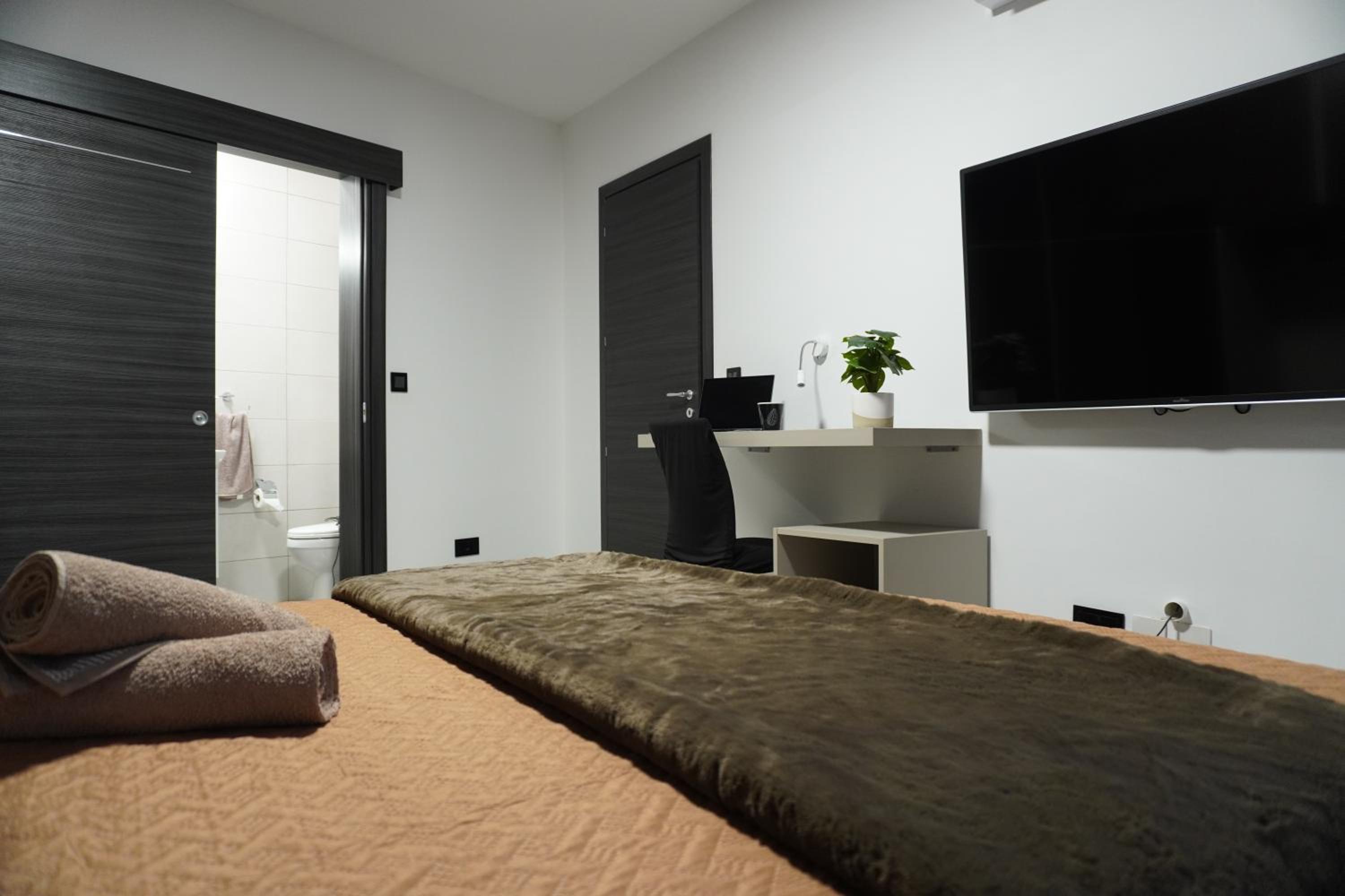 Double Room with Private Bathroom photo 1