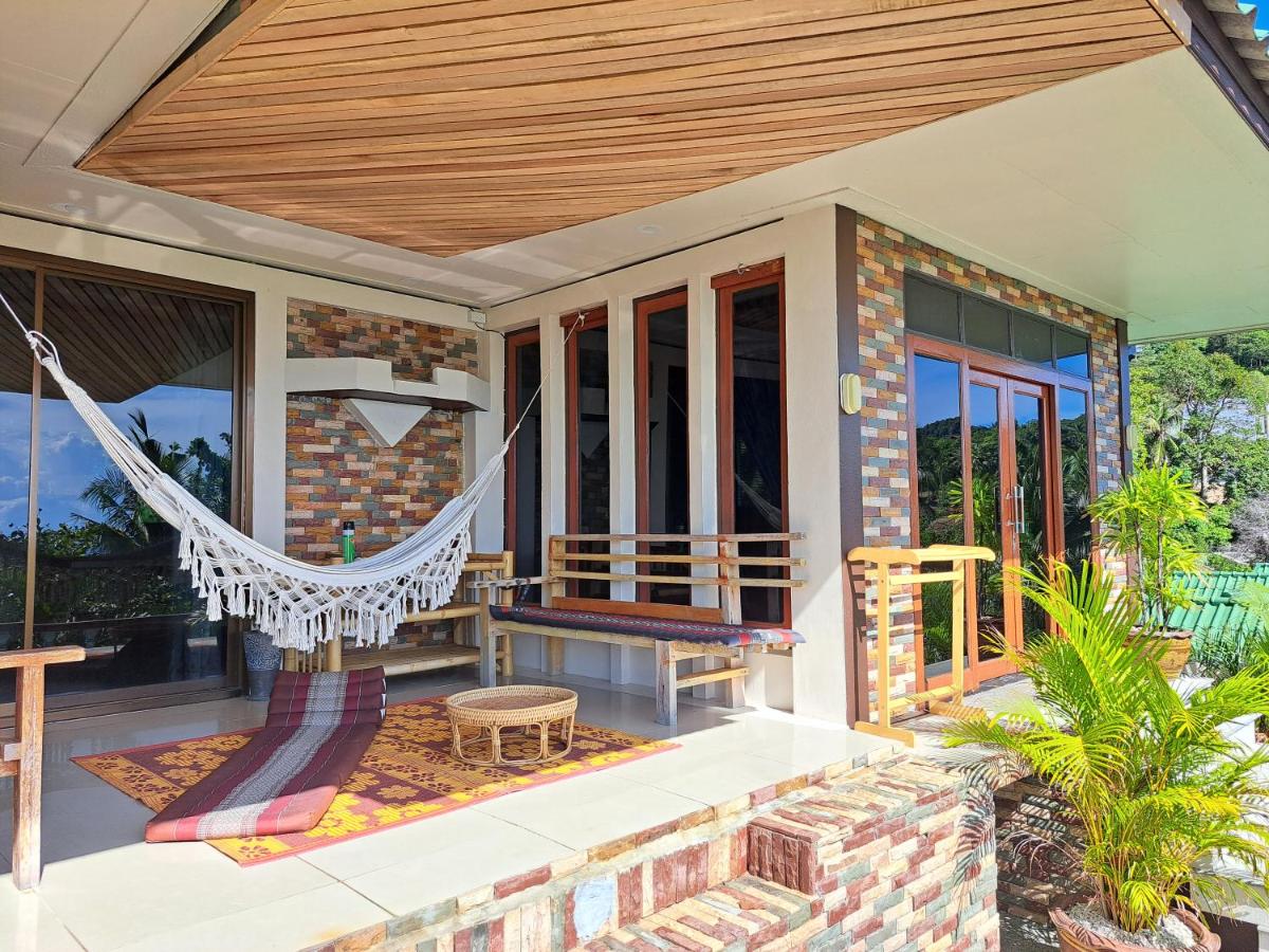 Villa with Sea View - Photo 2