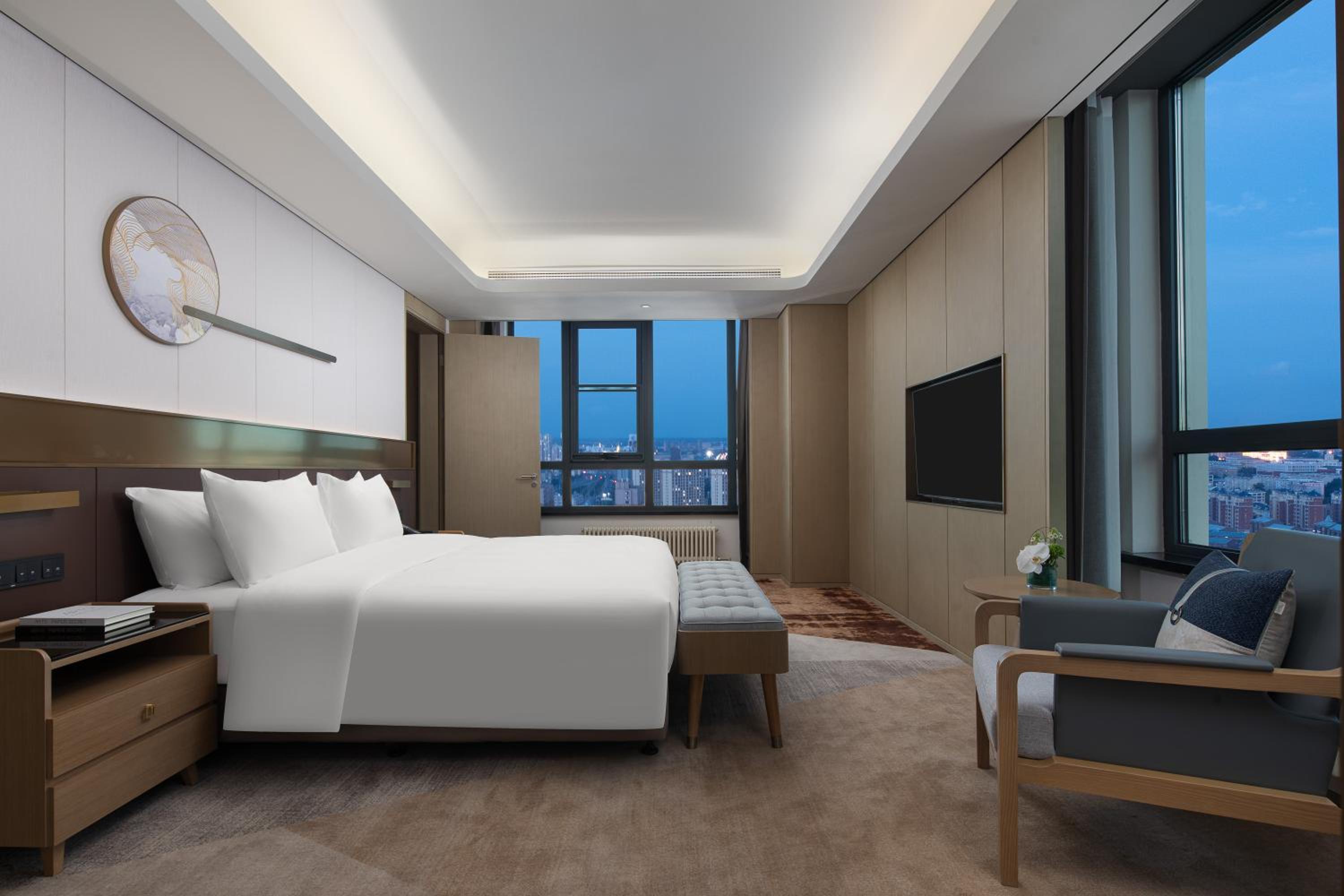 Deluxe Suite photo 2