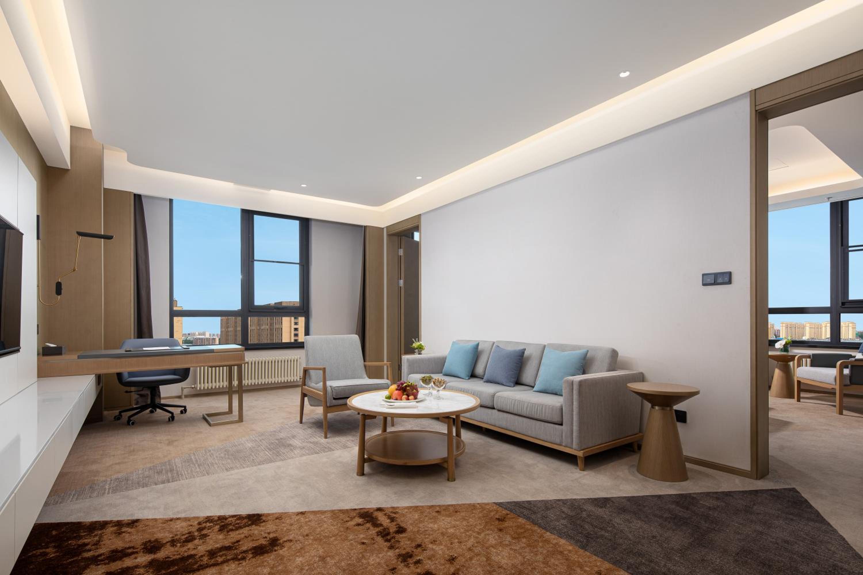Deluxe Suite